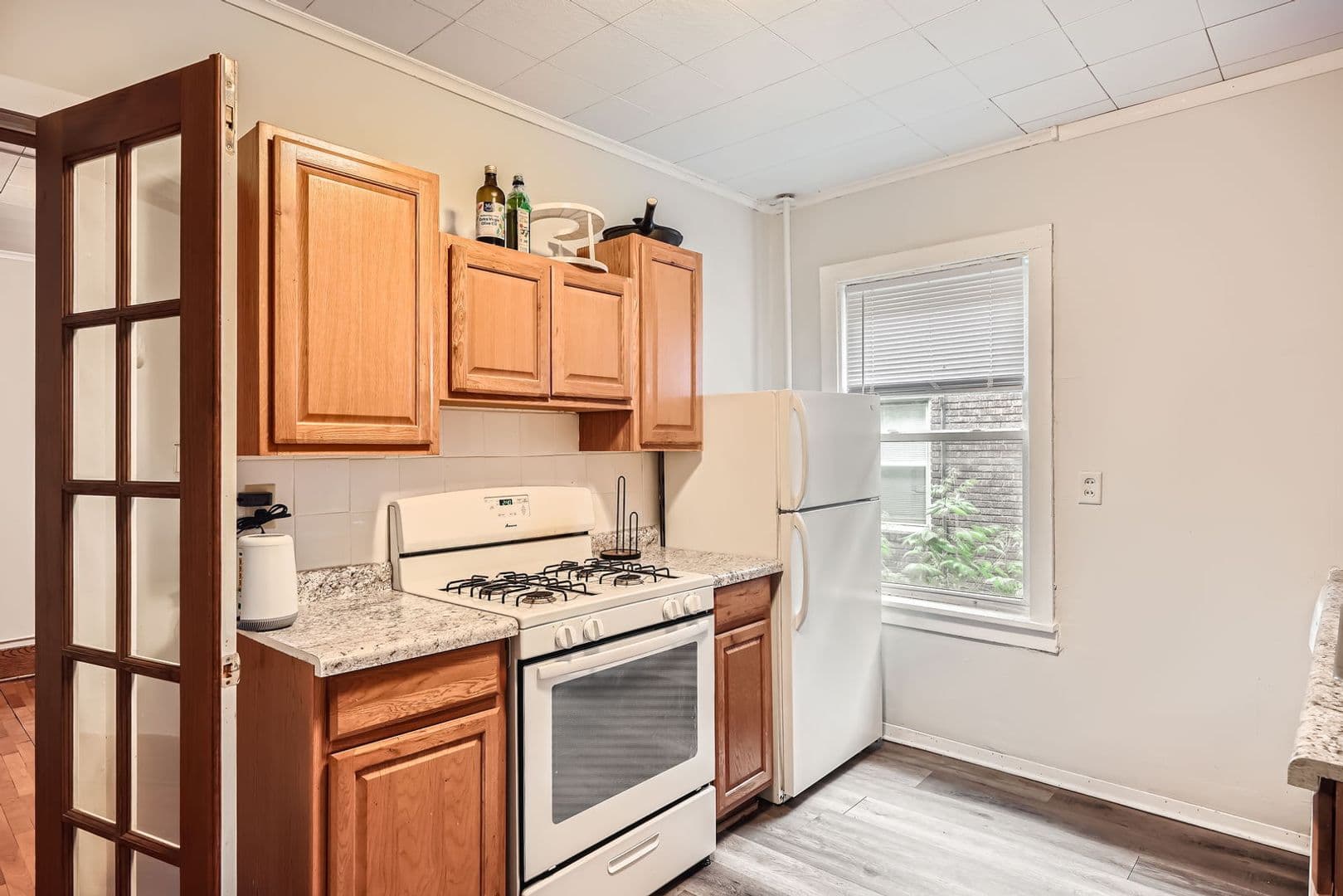 St. Paul Apartment: 1716 Grand Avenue