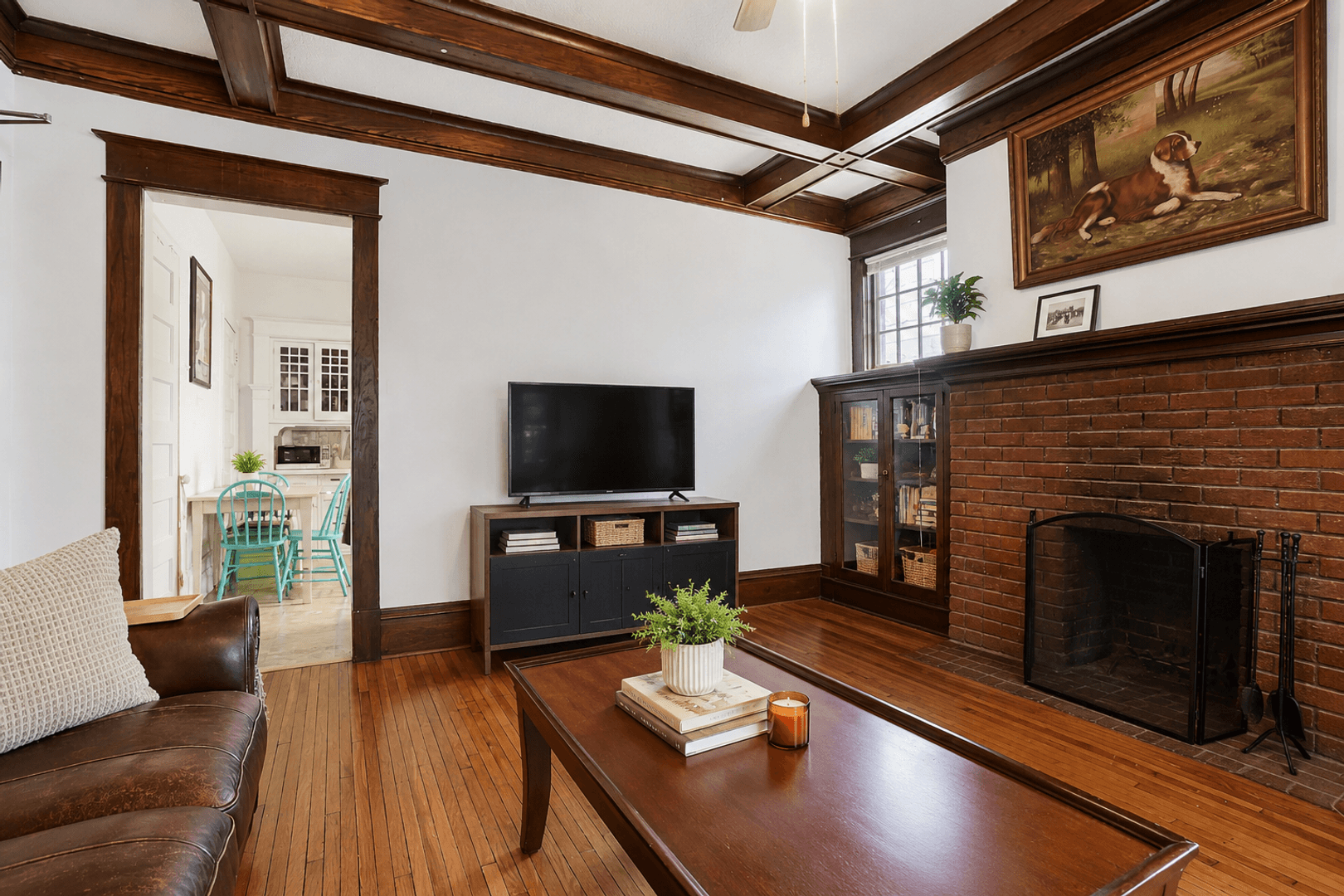 St. Paul Apartment: 250 Marshall Ave