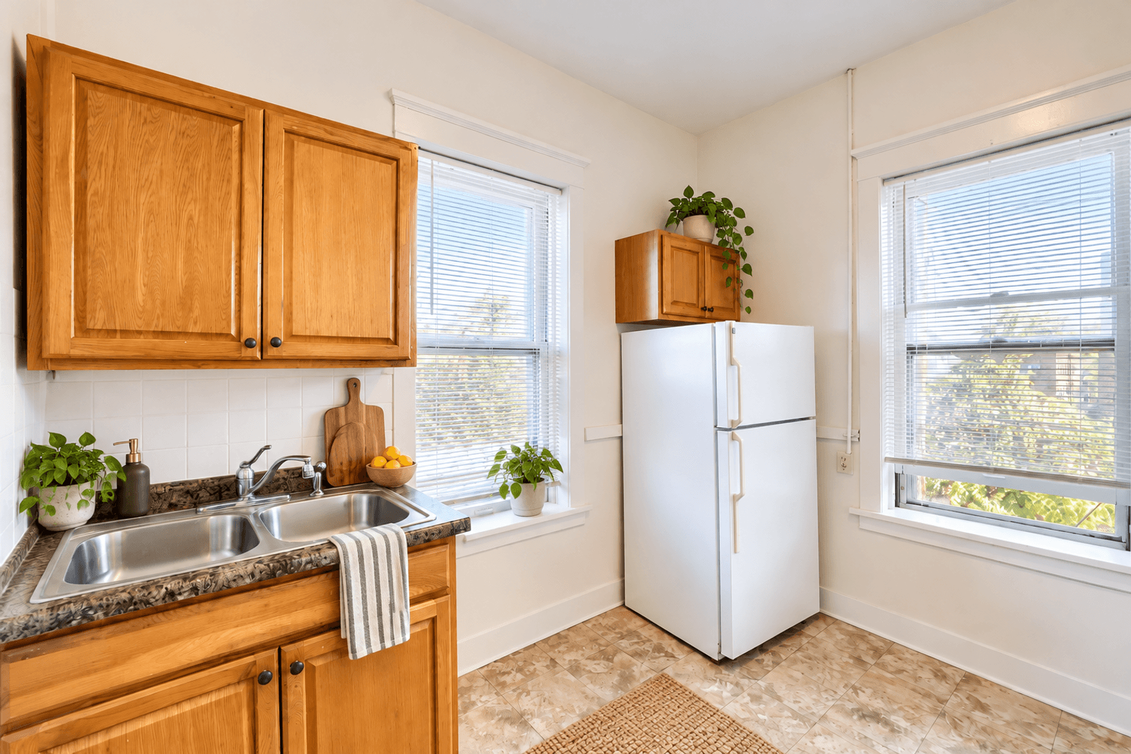 Minneapolis Apartment: 2609 Hennepin Ave