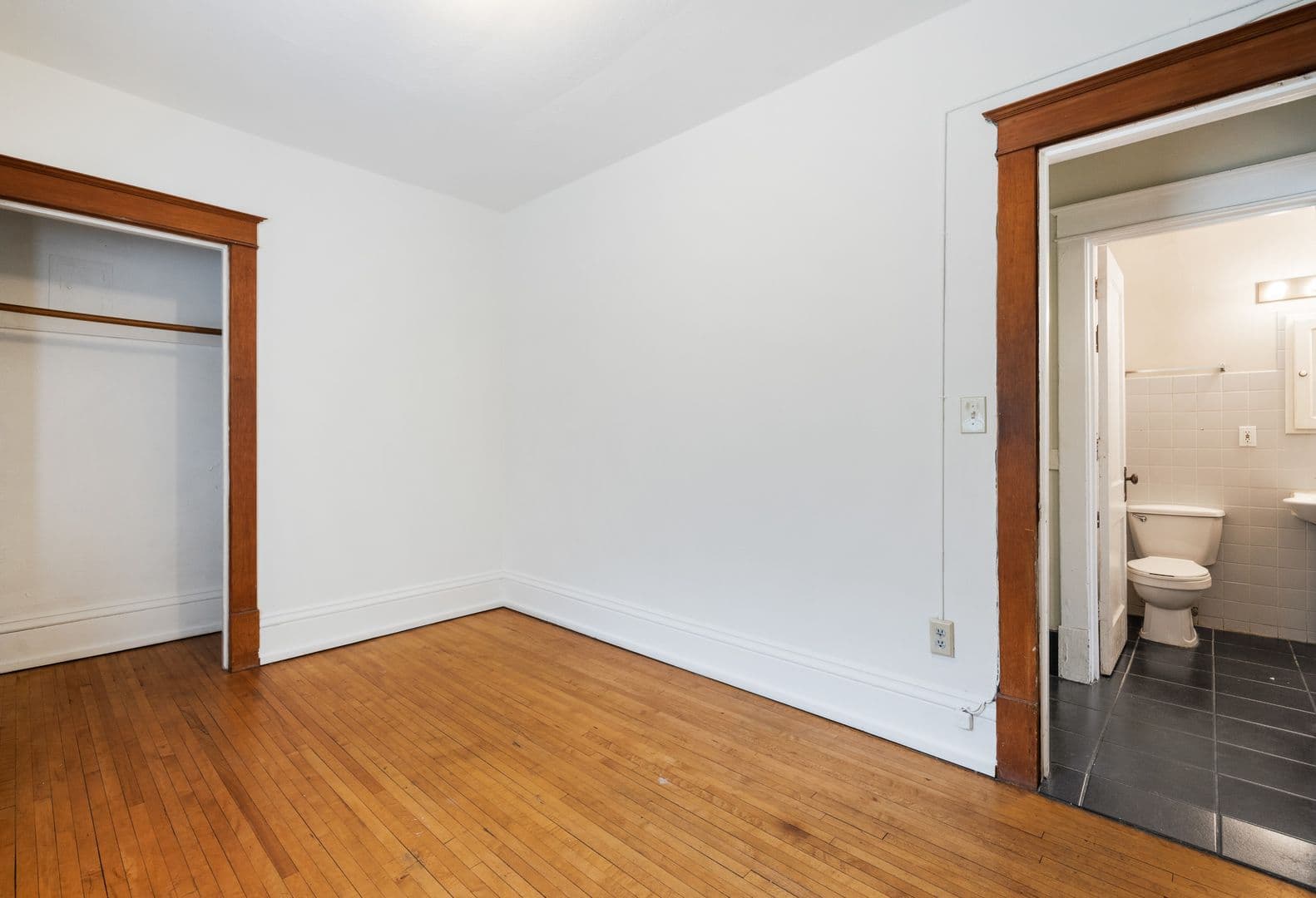 Minneapolis Apartment: 3012 Bryant Ave S