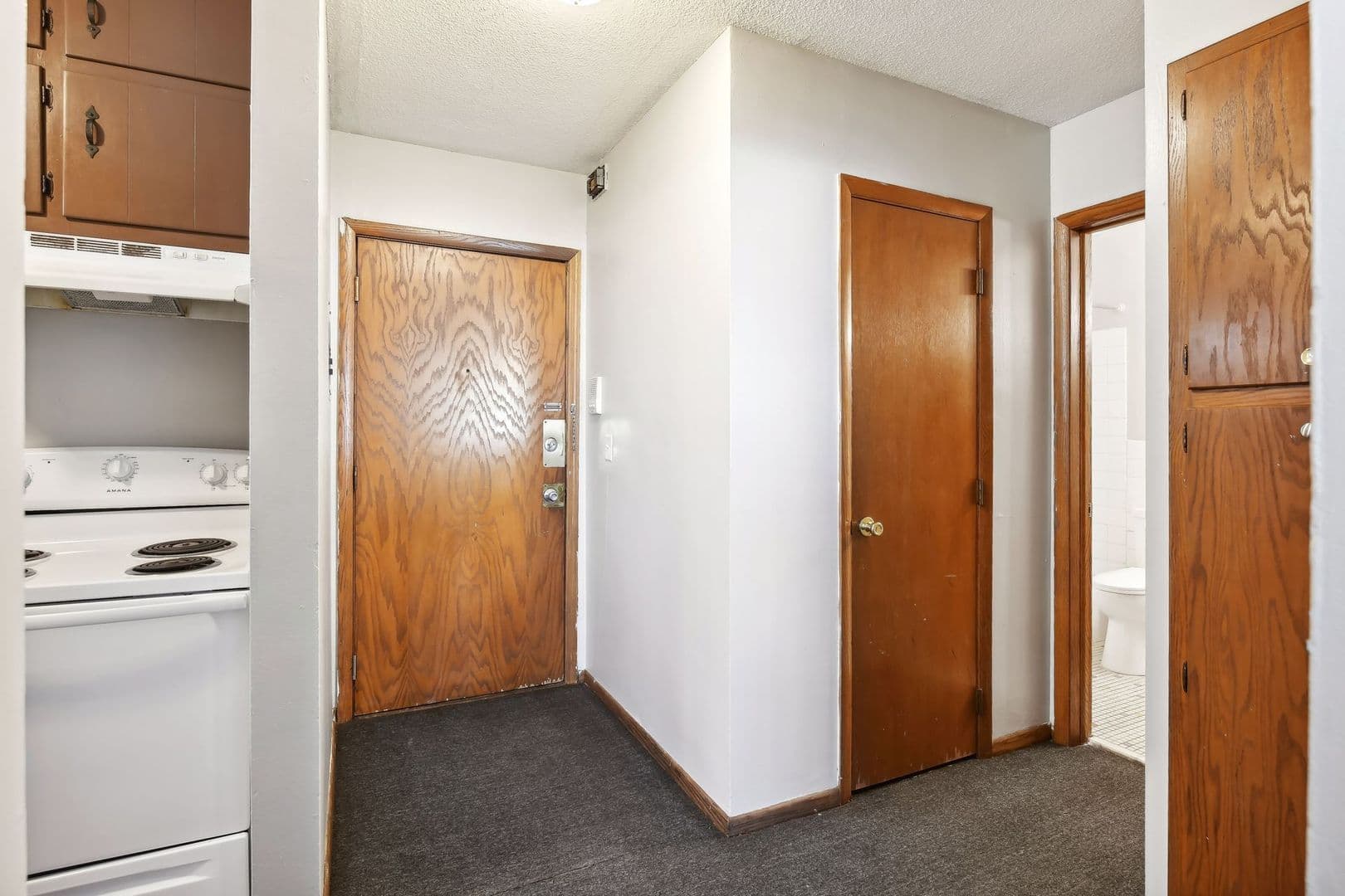 Minneapolis Apartment: 3100 Bloomington Ave South