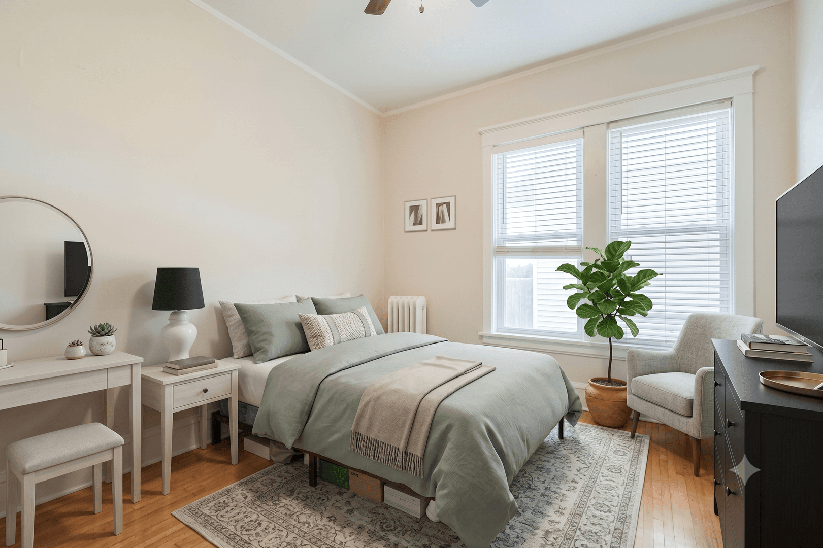 Minneapolis Apartment: 2609 Hennepin Ave