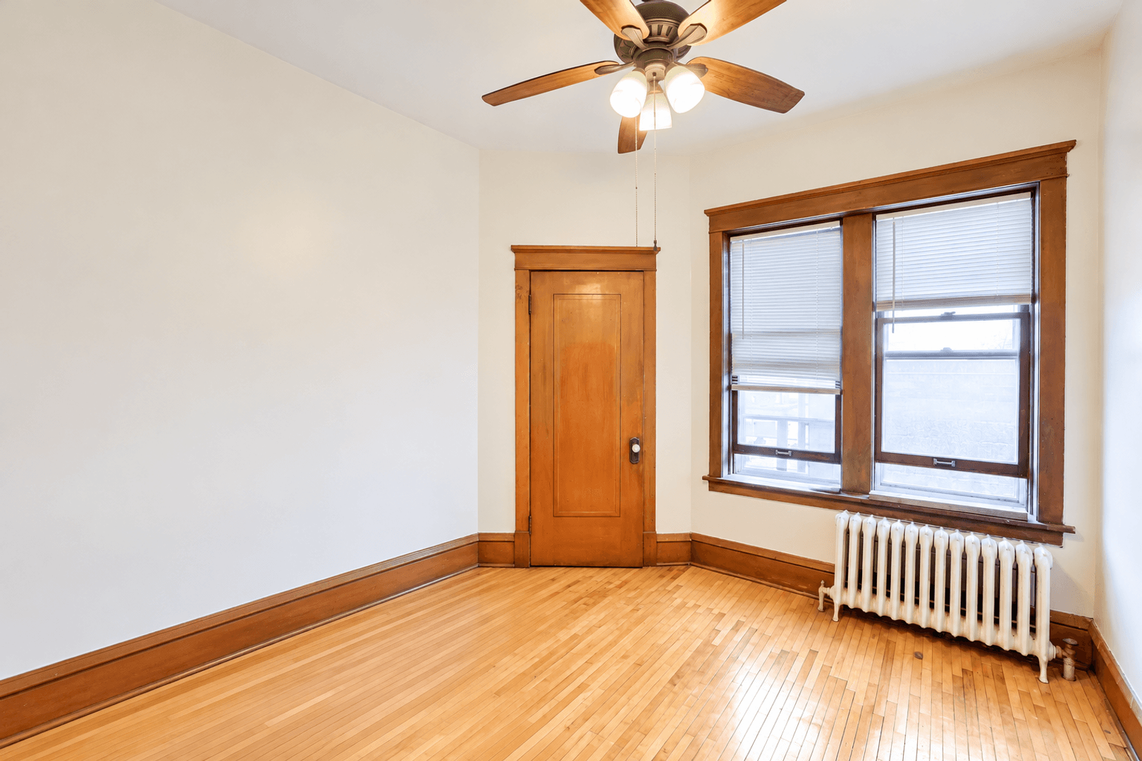 Minneapolis Apartment: 2609 Hennepin Ave