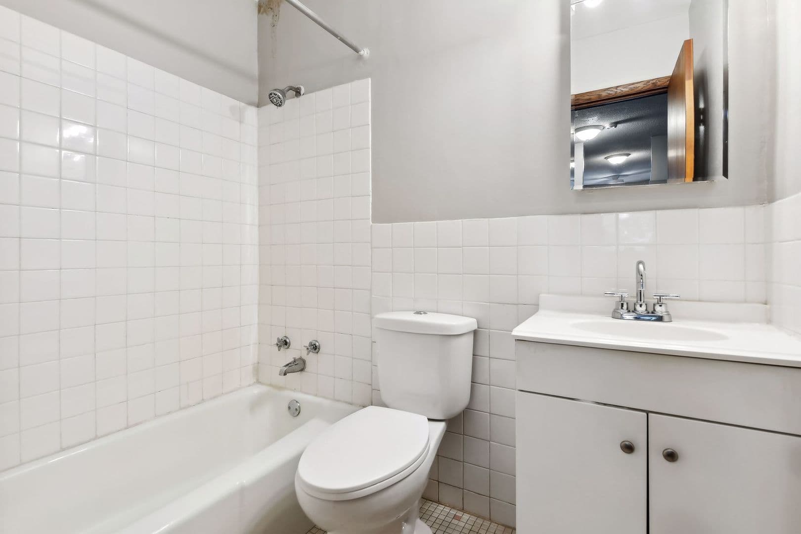 Minneapolis Apartment: 3100 Bloomington Ave South