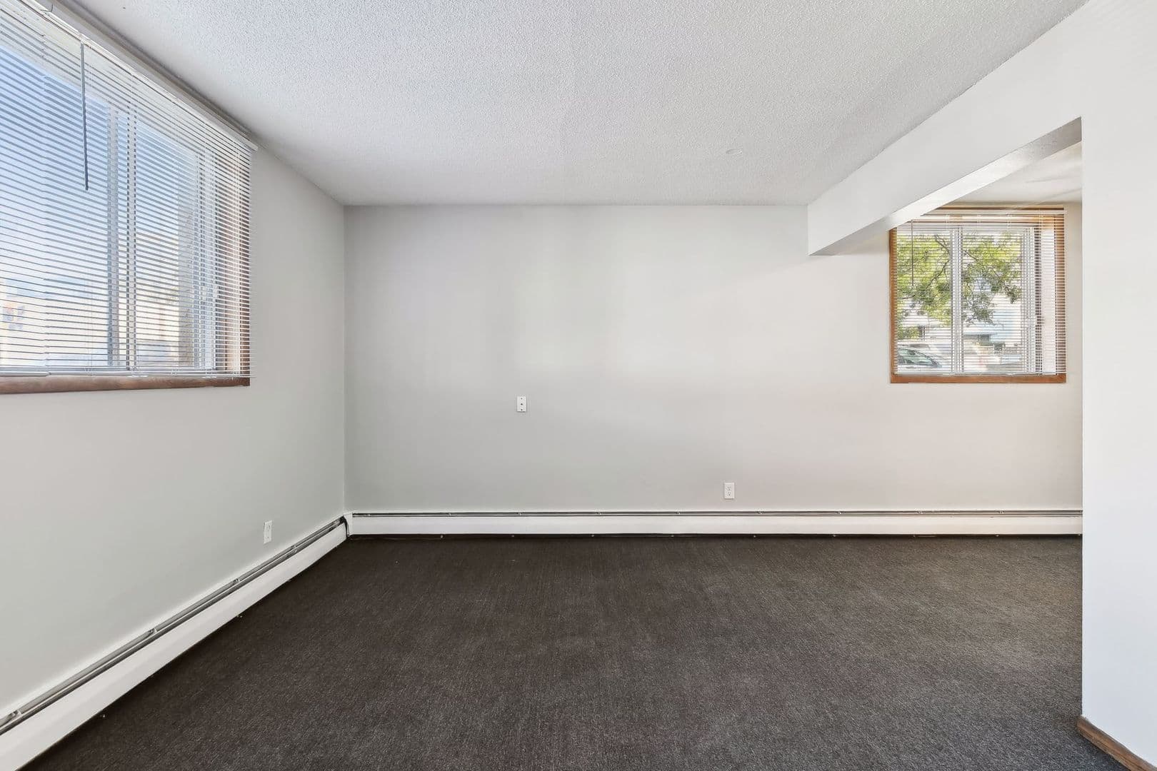 Minneapolis Apartment: 3100 Bloomington Ave South