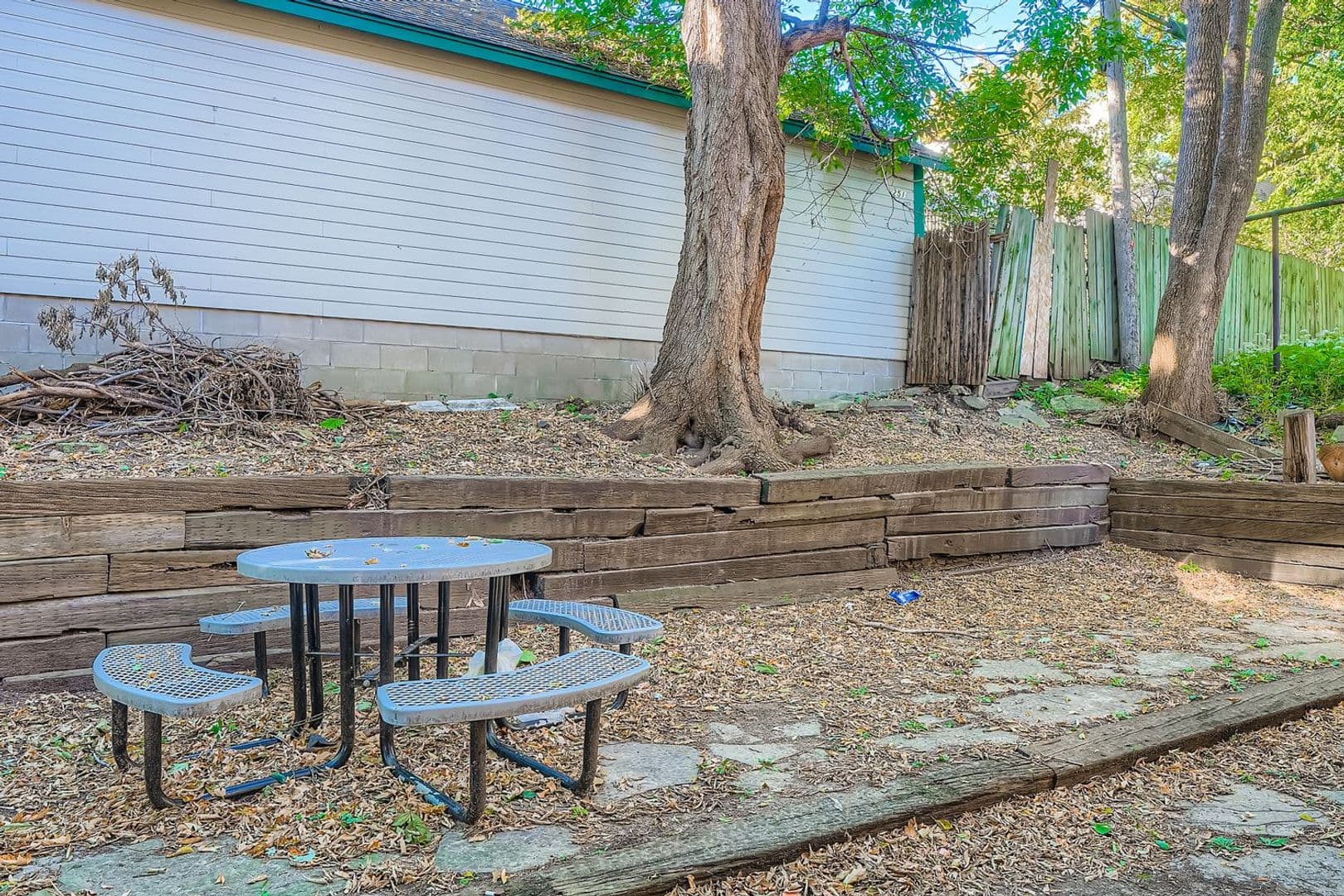 St. Paul Apartment: 250 Marshall Ave