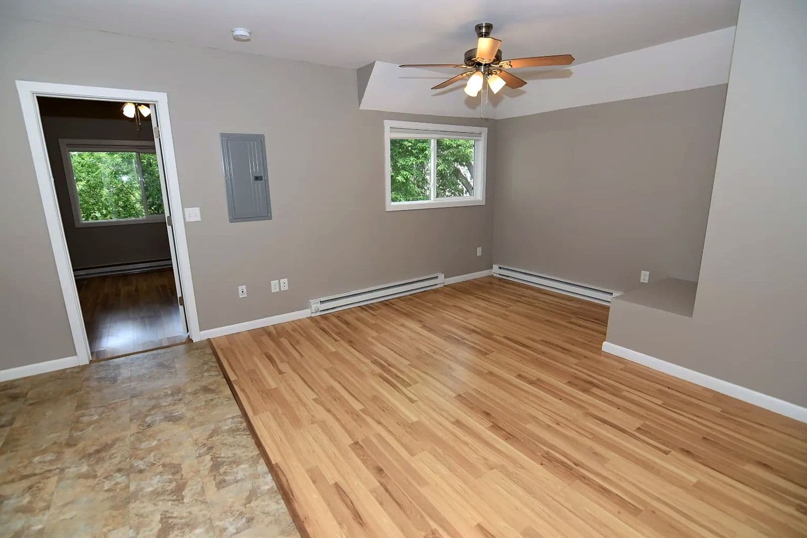 Minneapolis Apartment: 2625 3rd Ave S