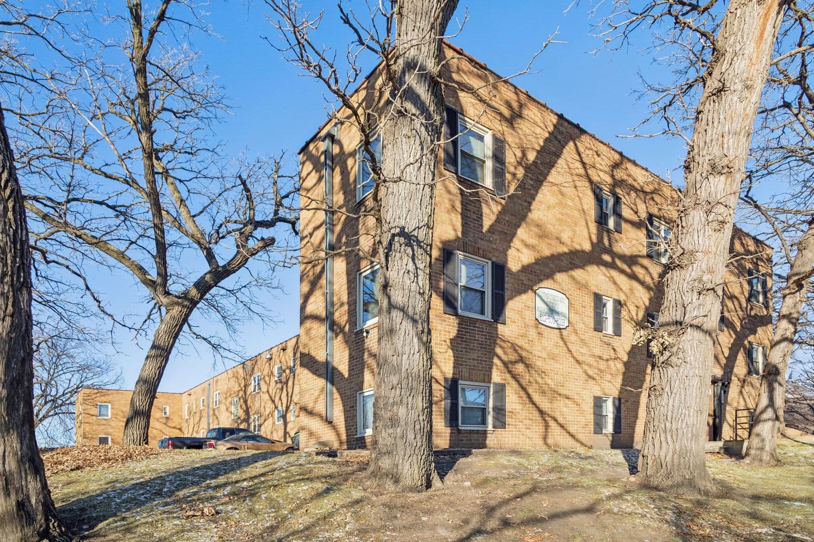 St. Paul Apartment: 483 West Lynnhurst Ave - Unit 9