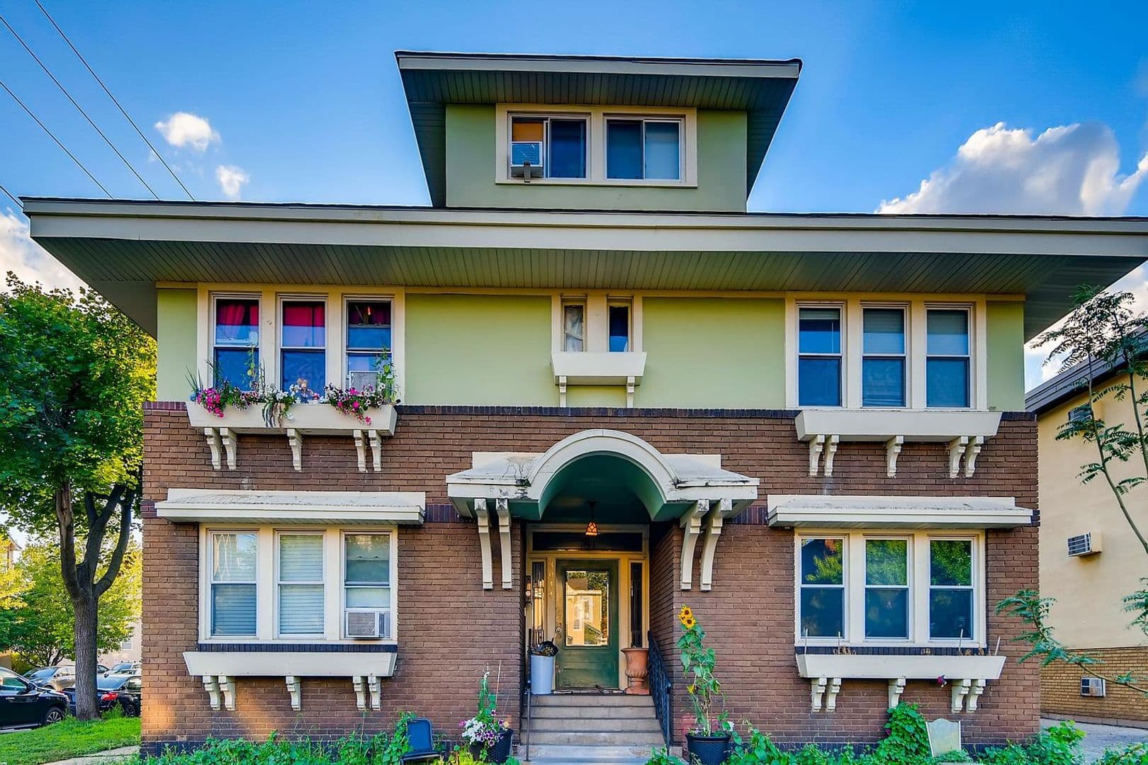 Minneapolis Apartment: 3044 Pleasant Ave S