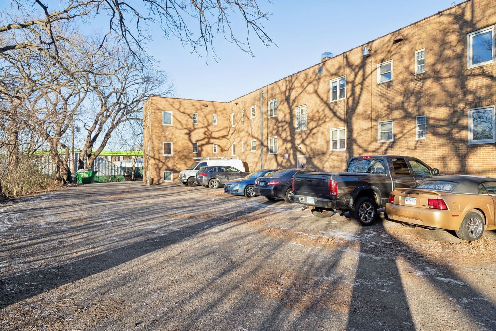 St. Paul Apartment: 483 West Lynnhurst Ave - Unit 9