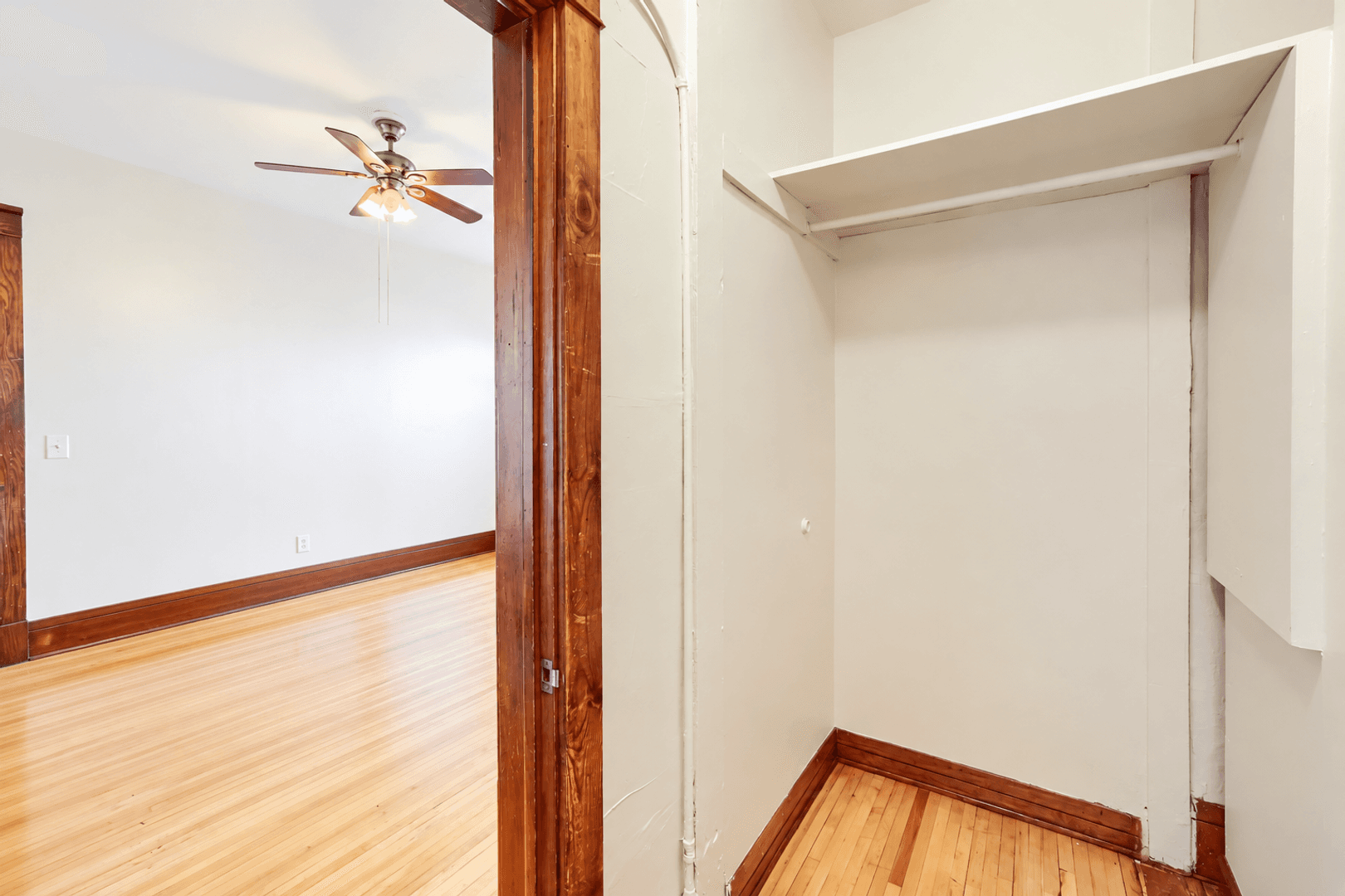 Minneapolis Apartment: 2609 Hennepin Ave