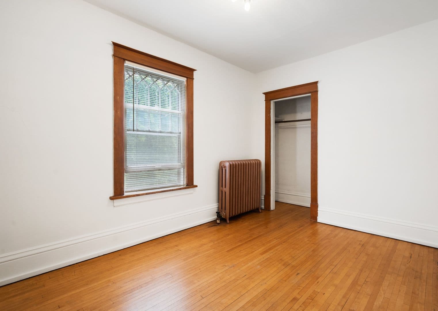 Minneapolis Apartment: 3012 Bryant Ave S