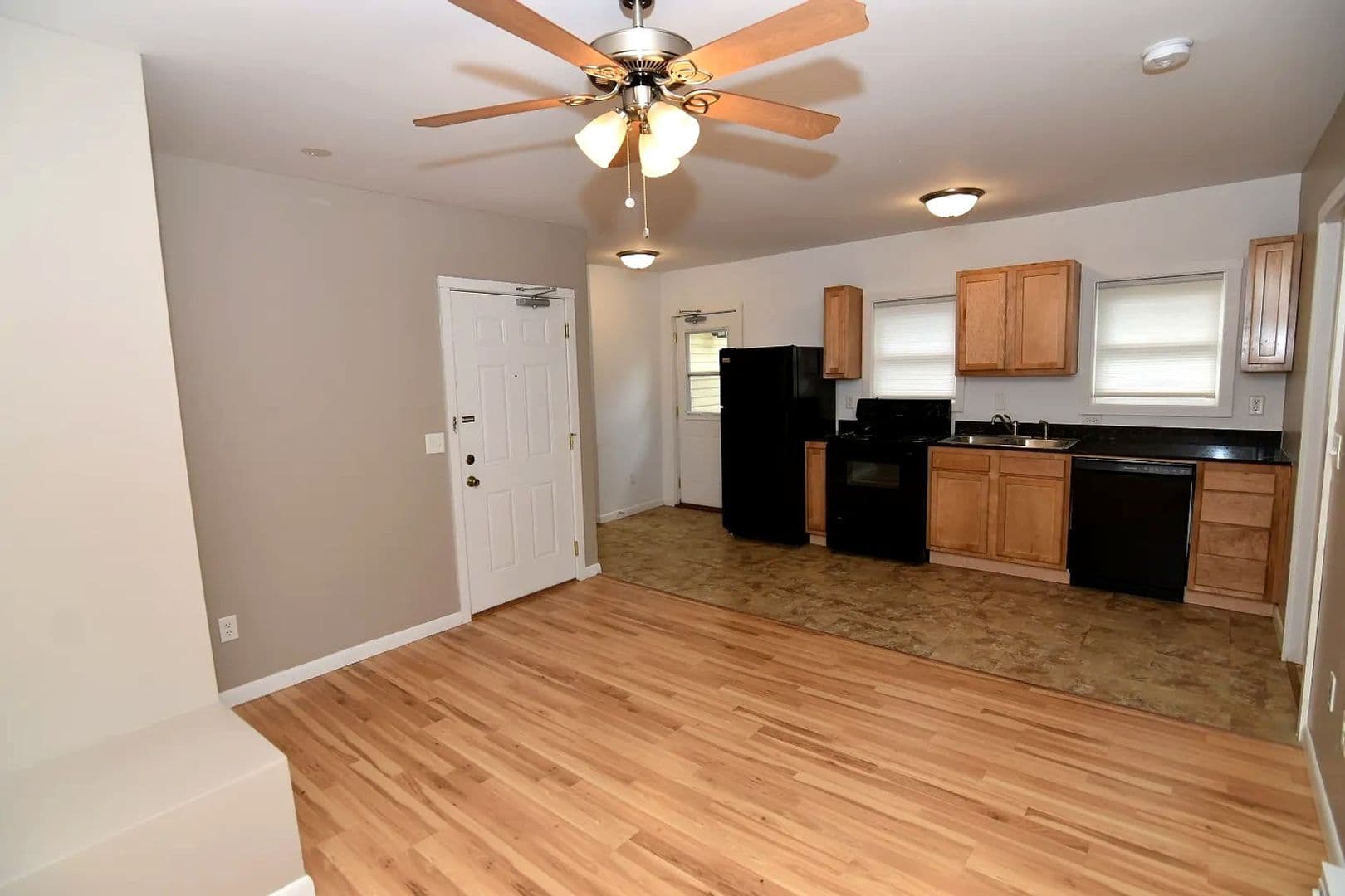Minneapolis Apartment: 2625 3rd Ave S