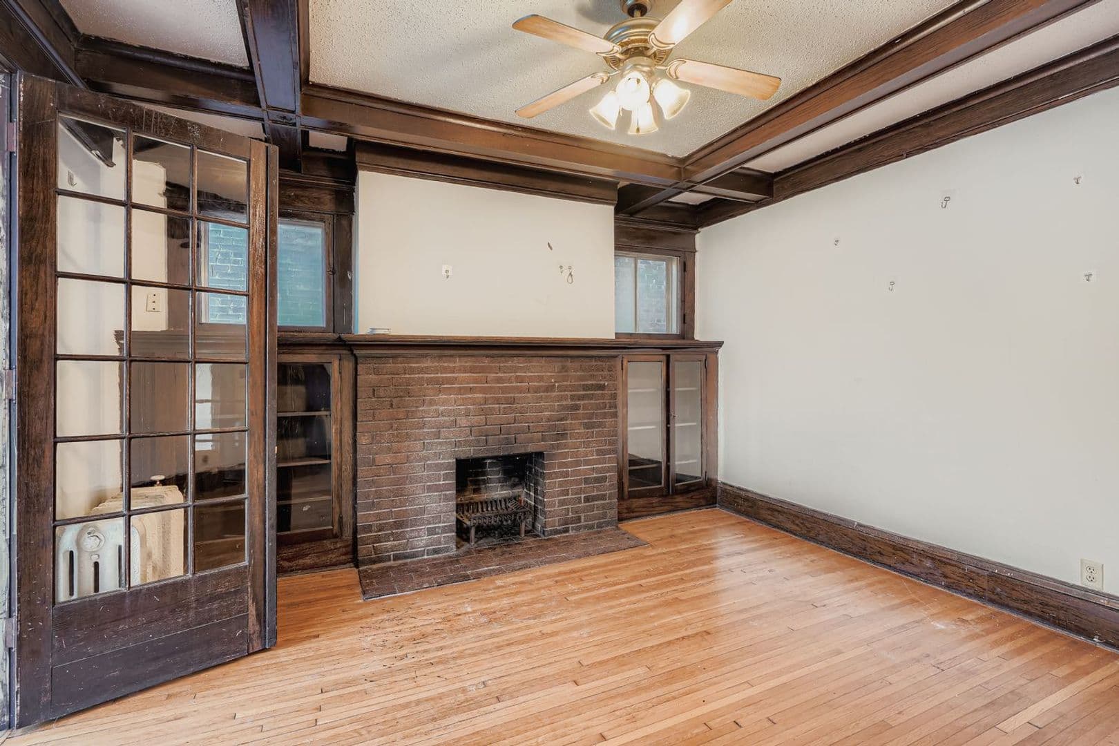 St. Paul Apartment: 250 Marshall Ave