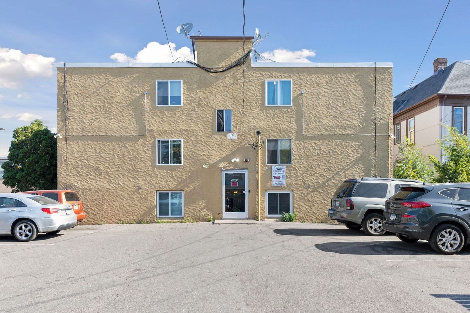 Minneapolis Apartment: 3100 Bloomington Ave South
