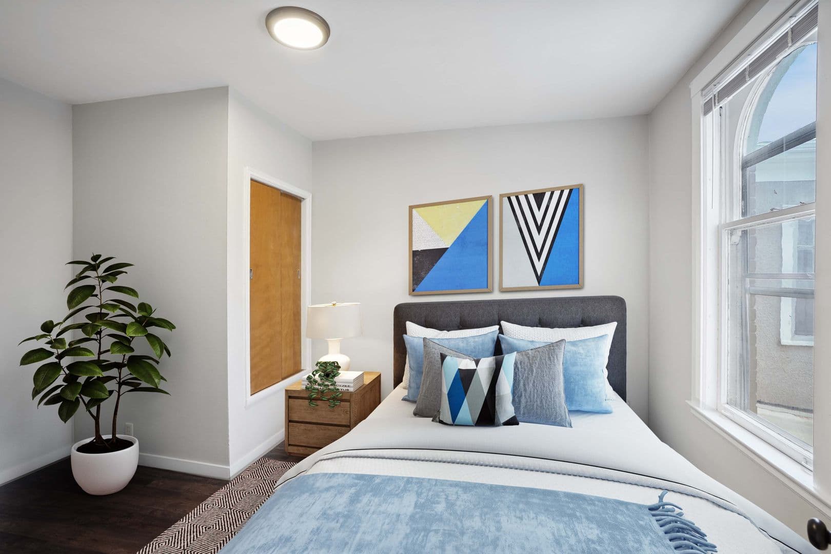 Minneapolis Apartment: 1709 Fillmore Street NE