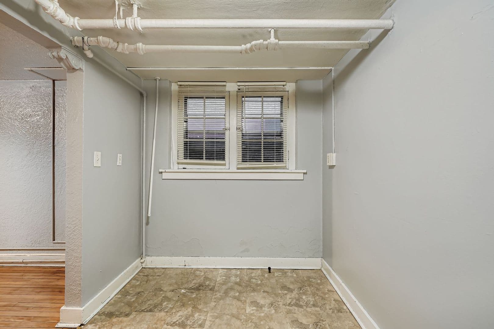 St. Paul Apartment: 711 Grand Avenue