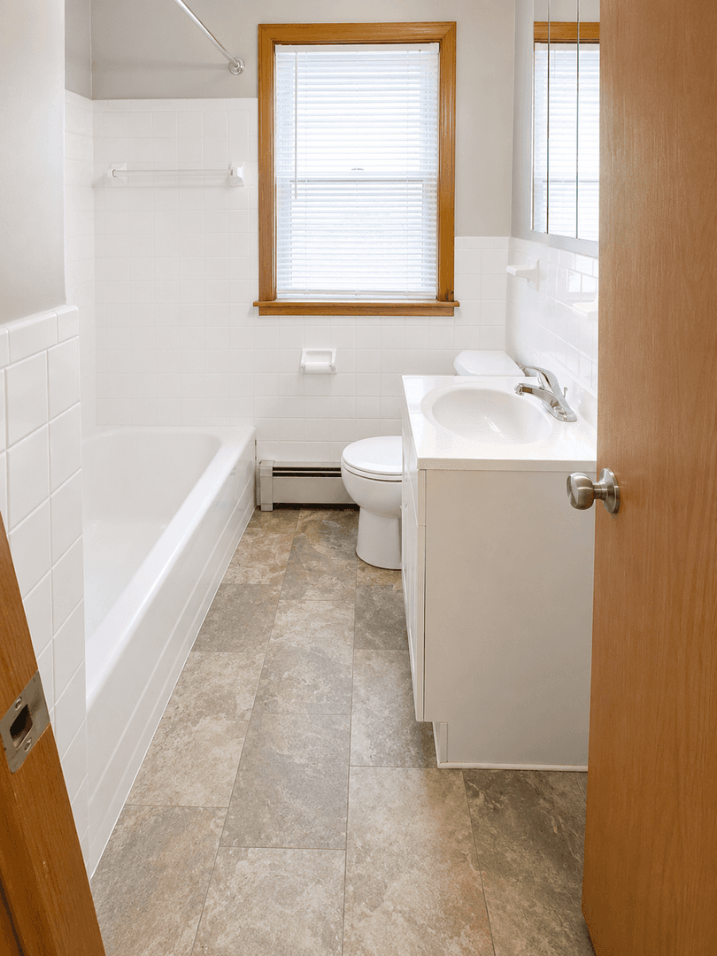 Minneapolis Apartment: 900 West 25th Street