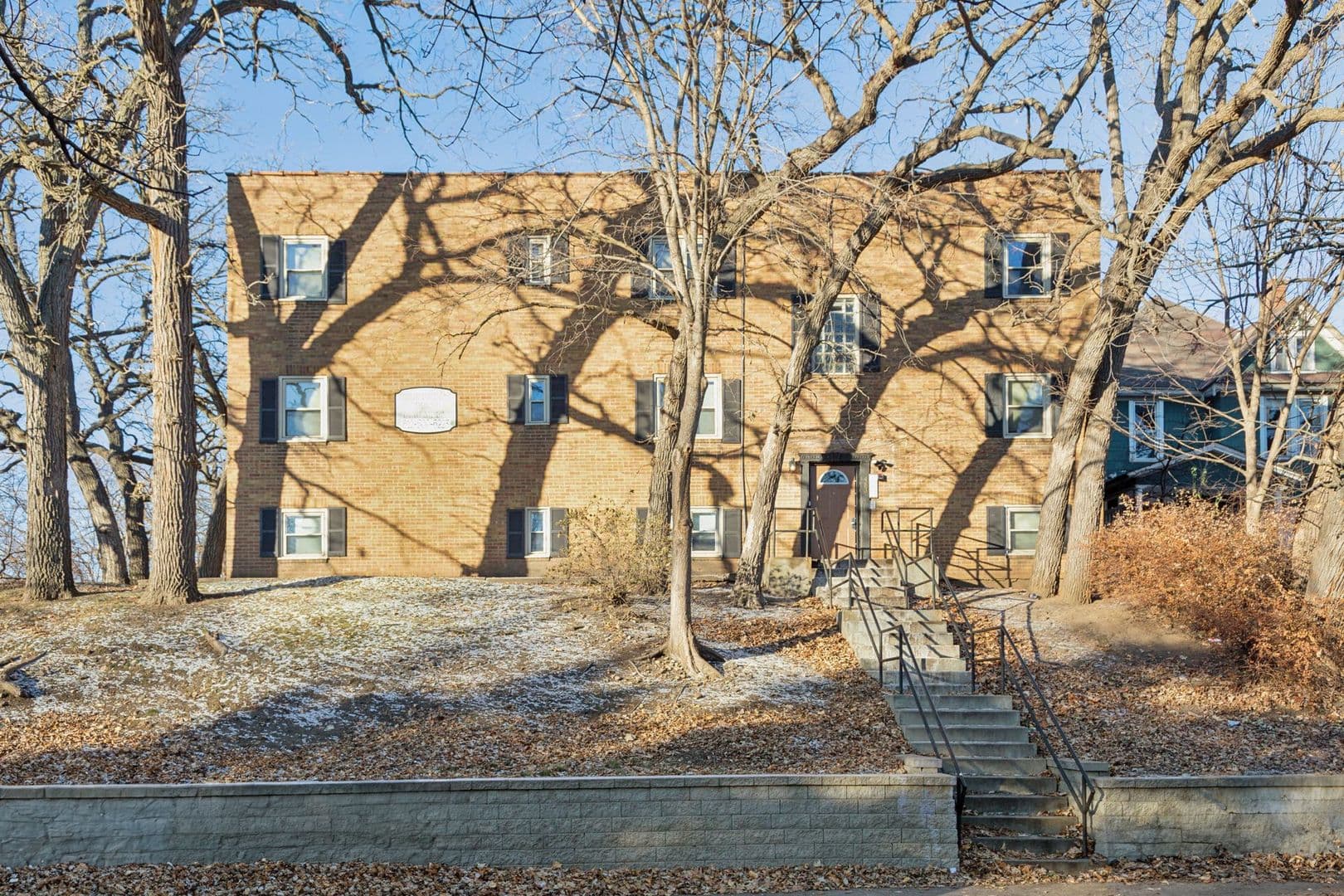 St. Paul Apartment: 483 West Lynnhurst Ave - Unit 9