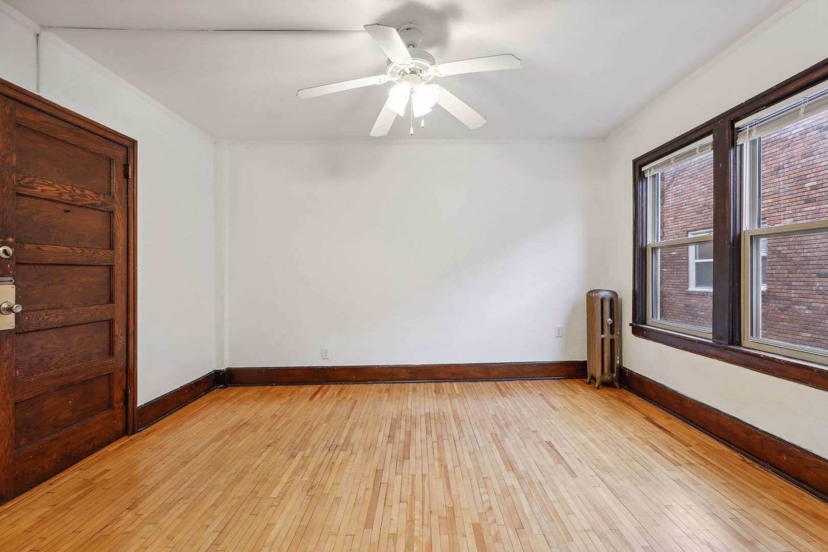 St. Paul Apartment: 1708 Grand Avenue