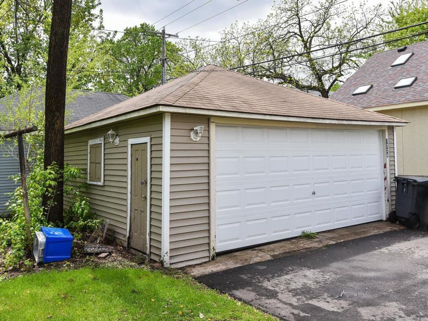Minneapolis Apartment: 1226 Adams St NE