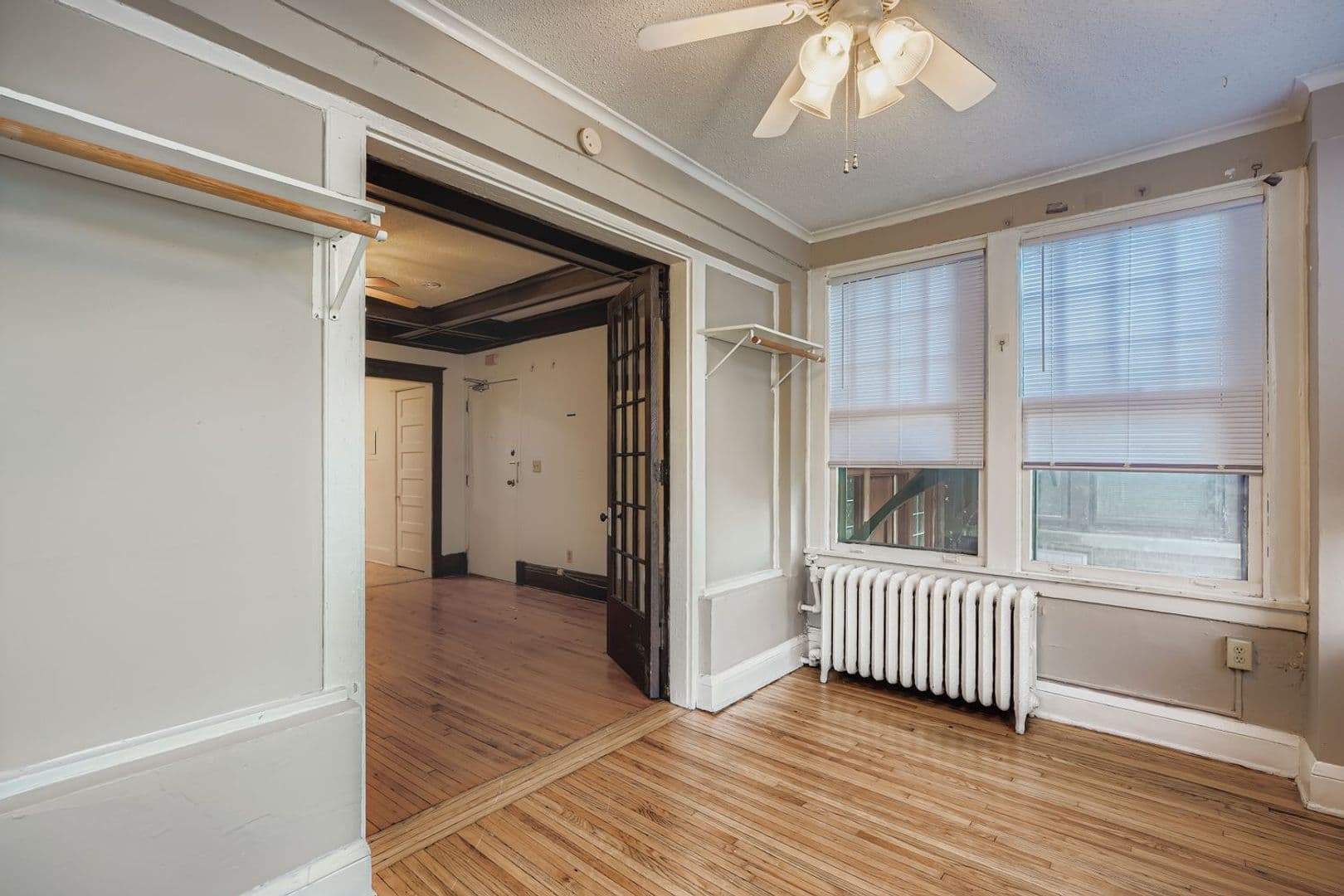 St. Paul Apartment: 250 Marshall Ave