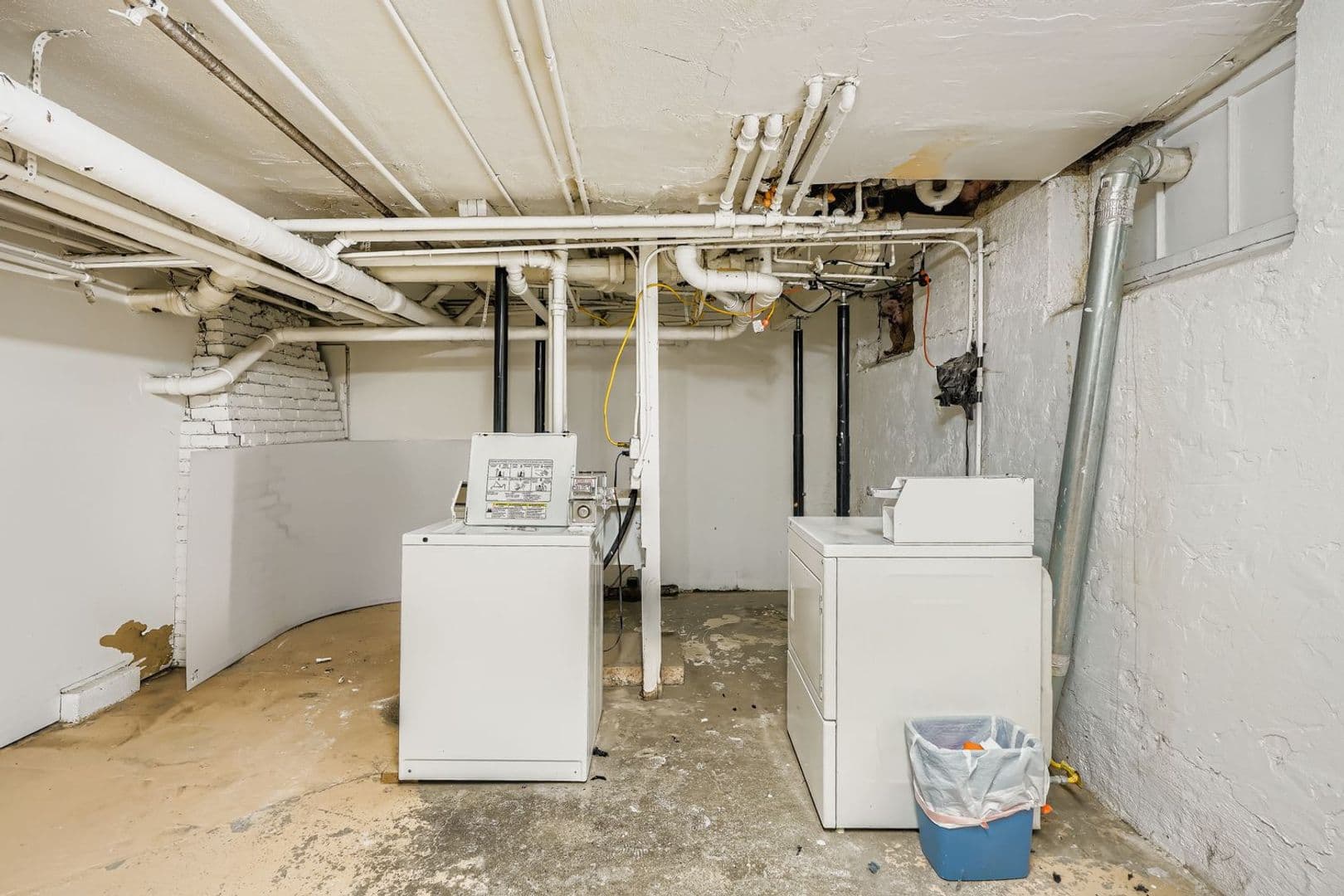 St. Paul Apartment: 250 Marshall Ave
