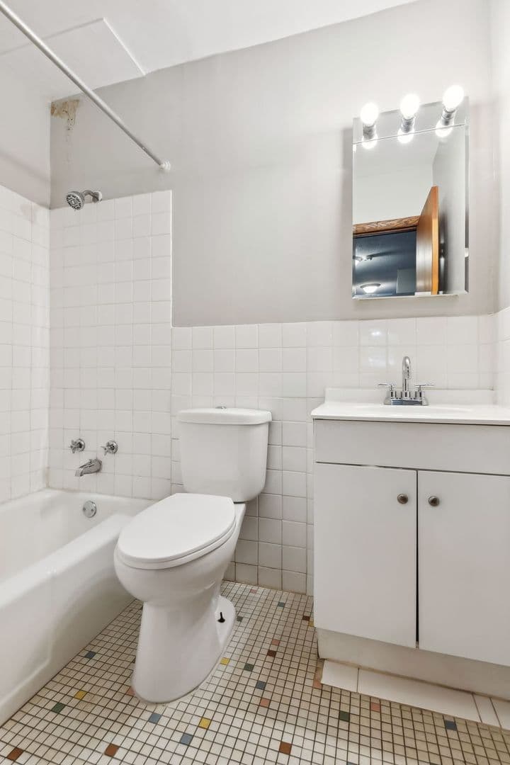 Minneapolis Apartment: 3100 Bloomington Ave South