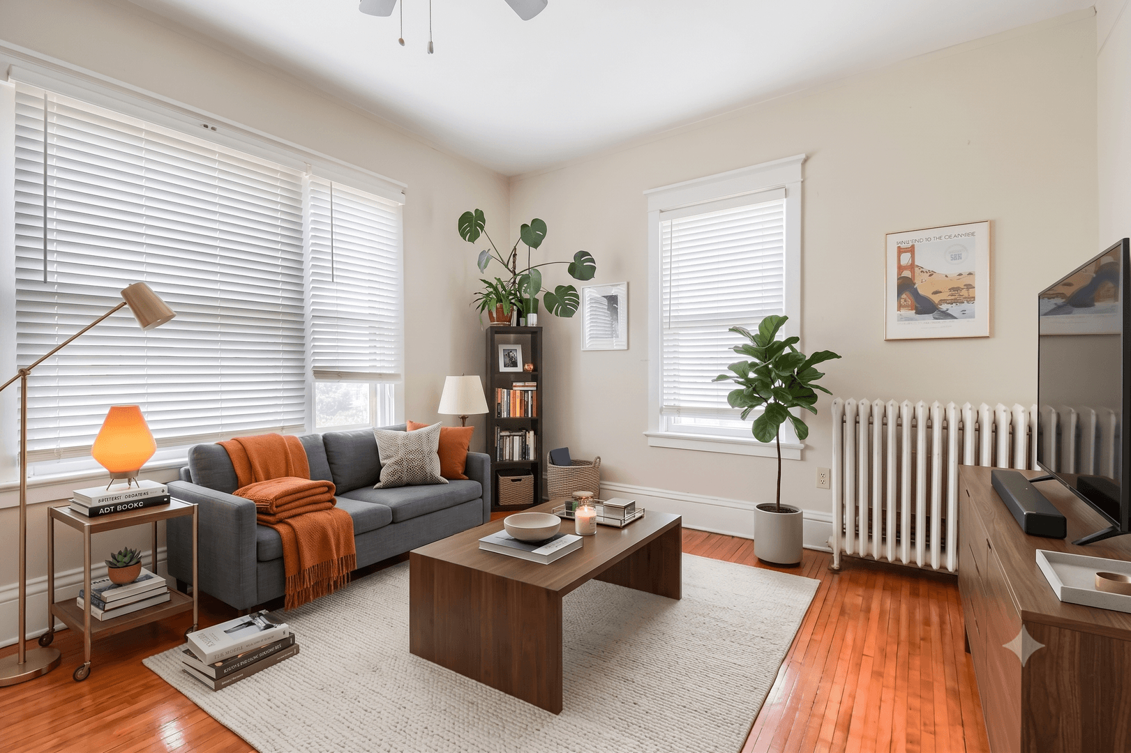 Minneapolis Apartment: 2609 Hennepin Ave