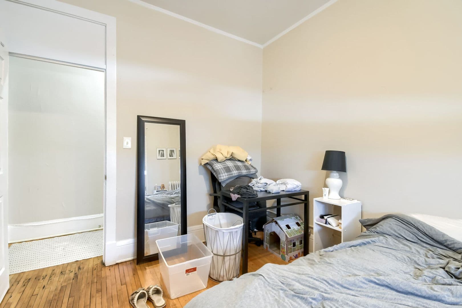 Minneapolis Apartment: 2609 Hennepin Ave