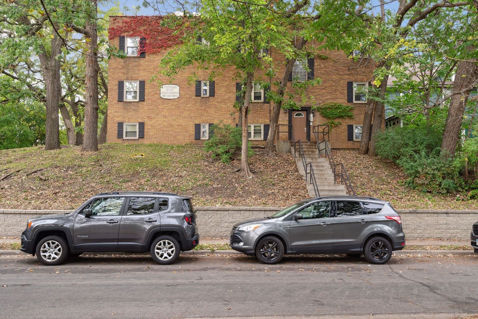 St. Paul Apartment: 483 West Lynnhurst Ave - Unit 18