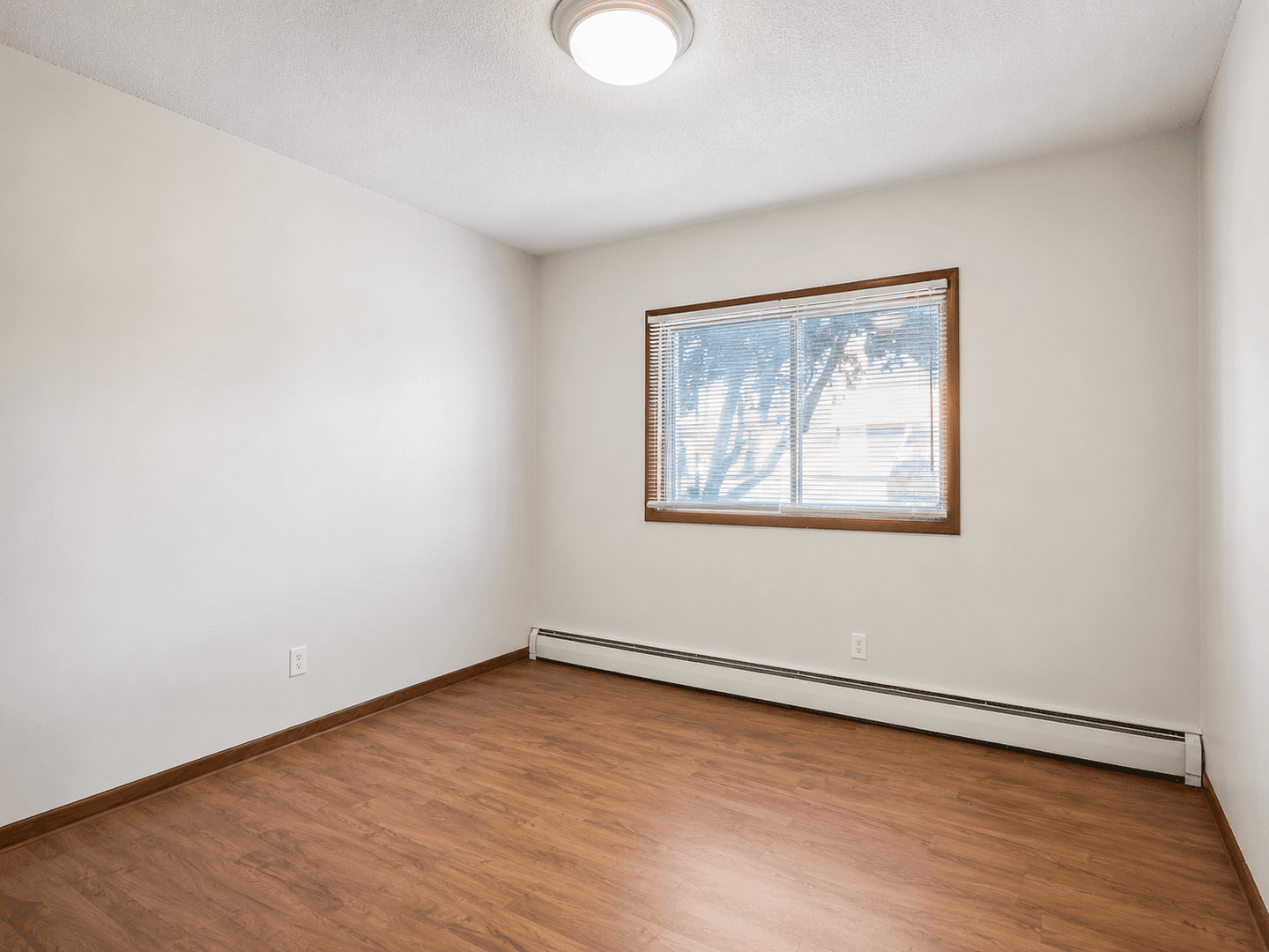 Minneapolis Apartment: 3100 Bloomington Ave South