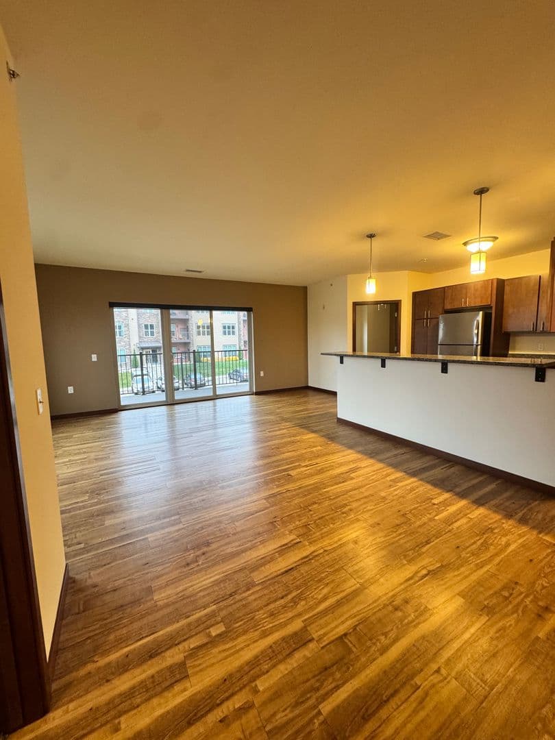 McFarland Apartment: 4604 Siggelkow Rd.