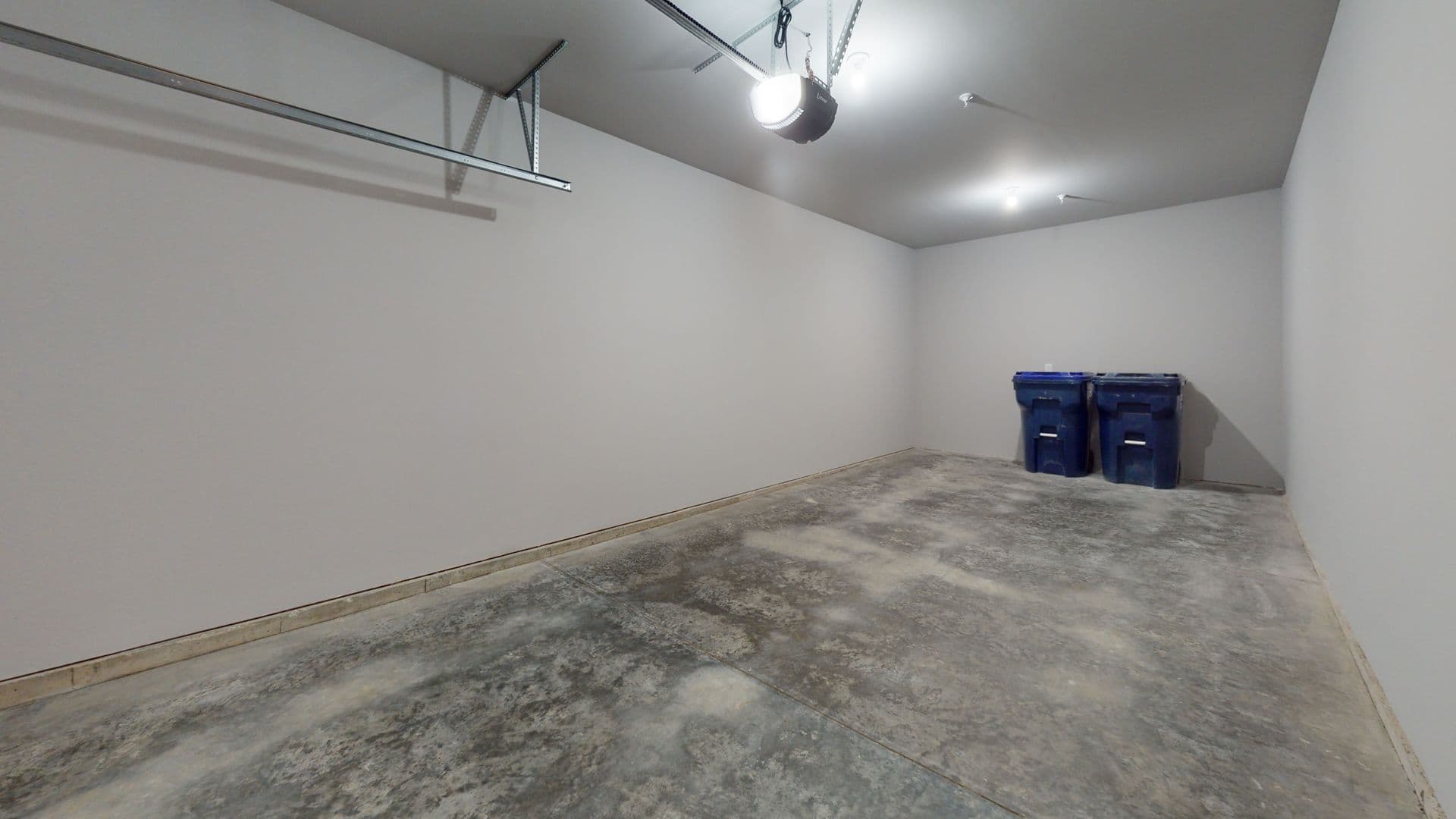 Deerfield Apartment: 605 Plaza Street