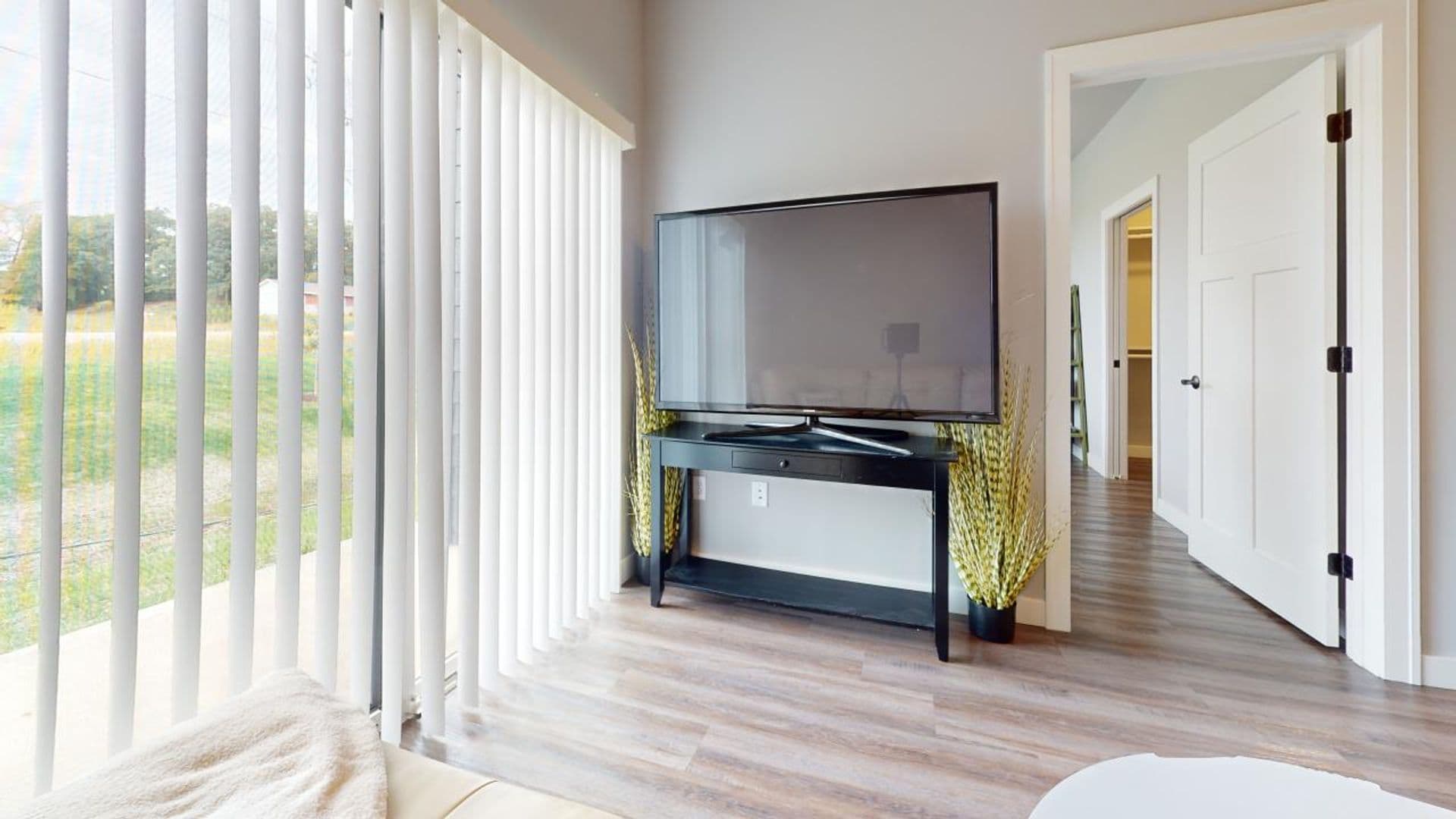 Stoughton Apartment: 1660 Nygaard Street
