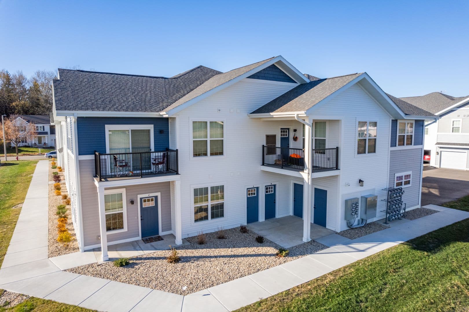Deerfield Apartment: 610 Autumn Wood Parkway
