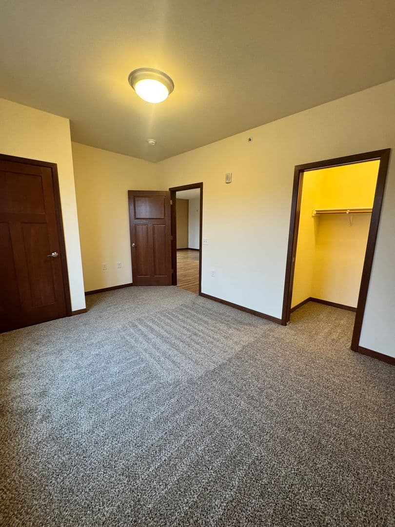 McFarland Apartment: 4908 Terminal Drive