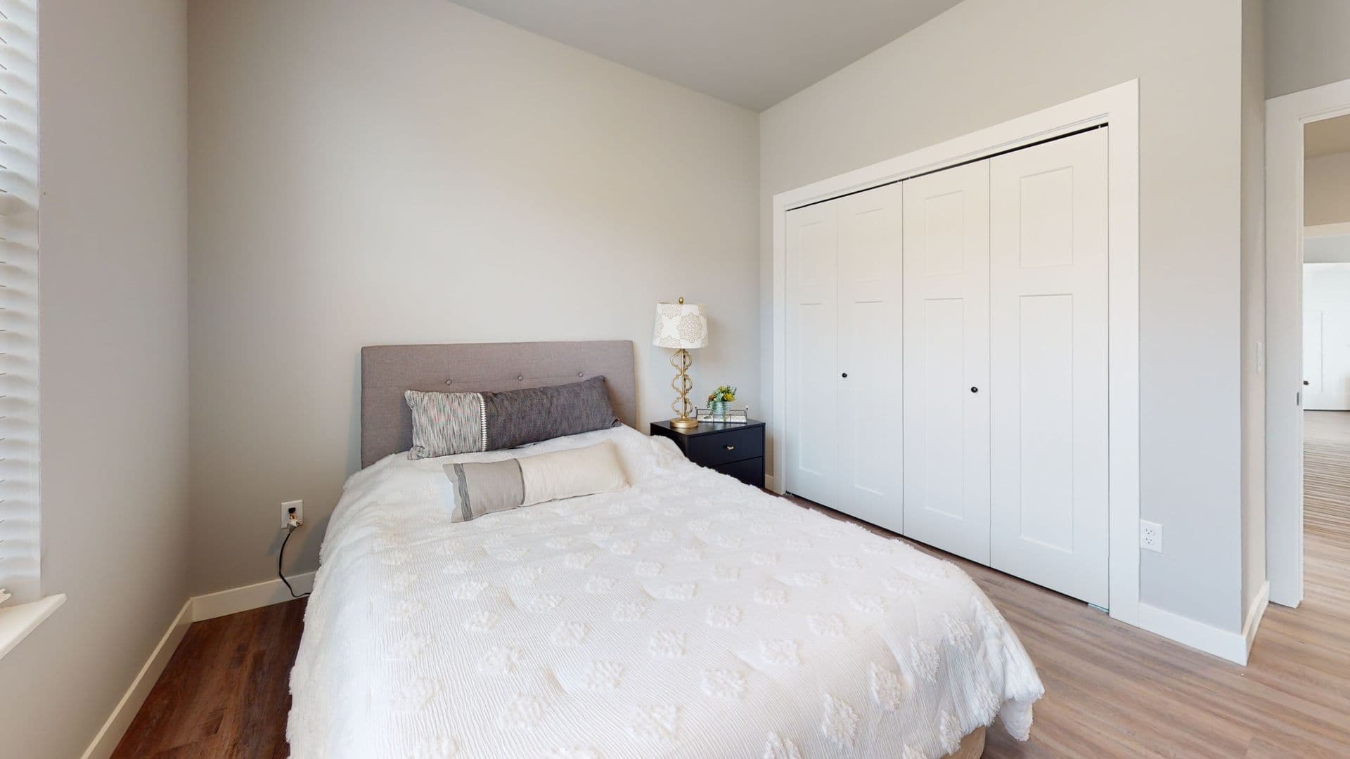 Deerfield Apartment: 618 Autumn Wood Parkway