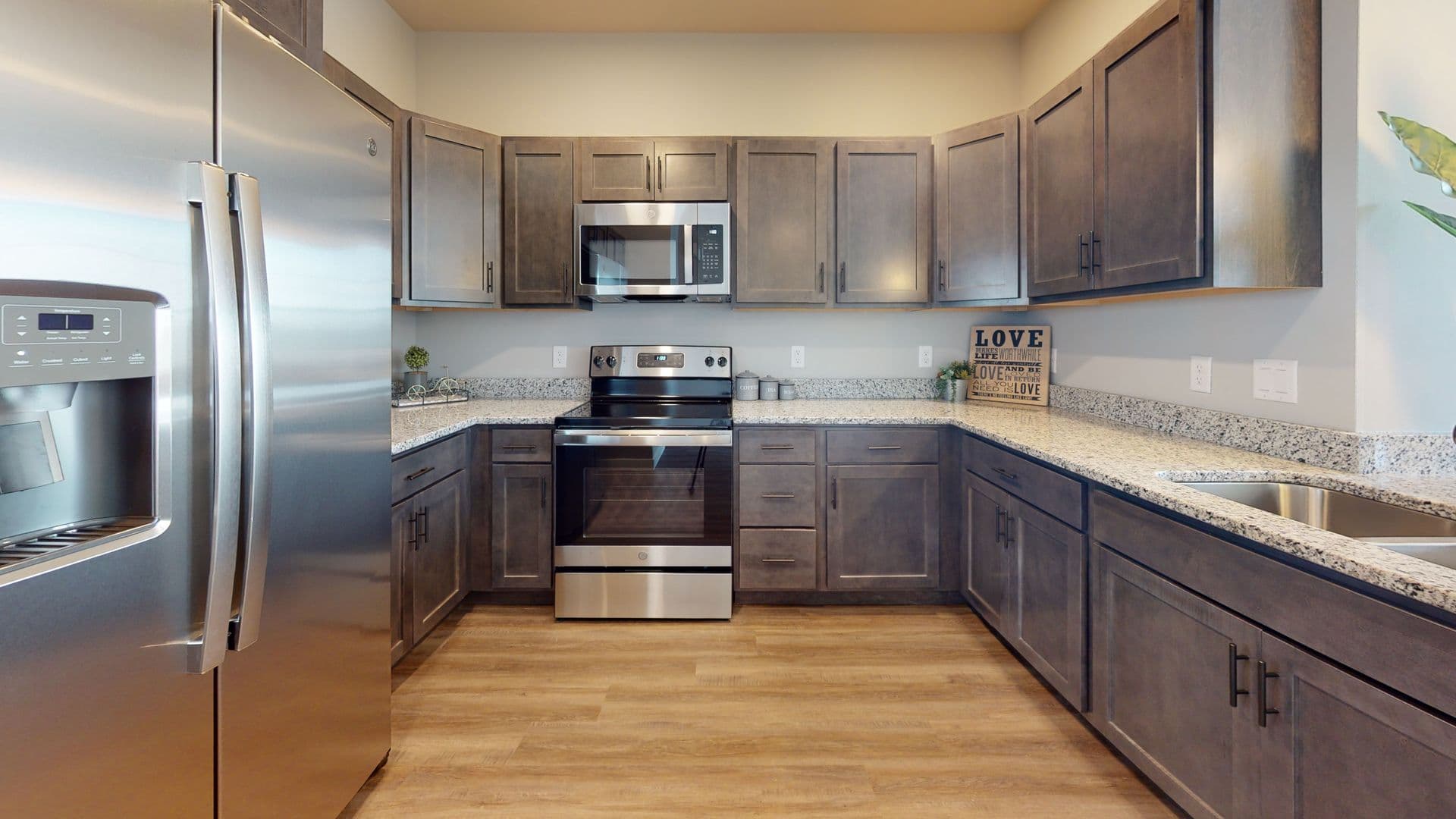Deerfield Apartment: 610 Autumn Wood Parkway