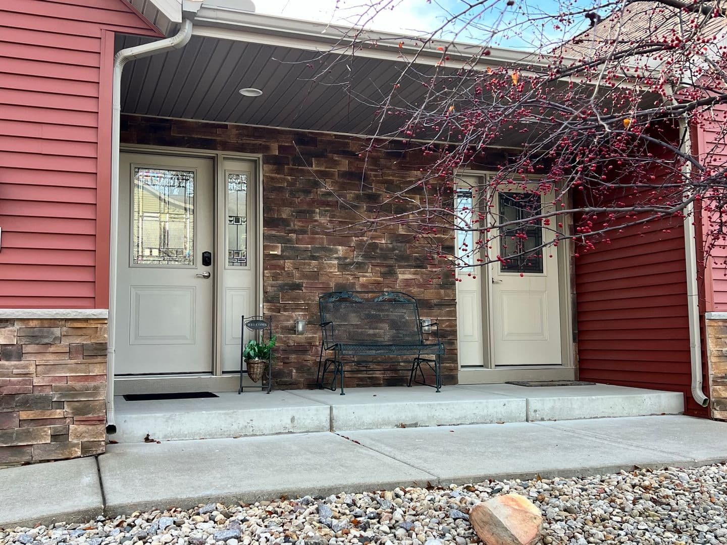 McFarland Apartment: 5401-5430 Preston Place
