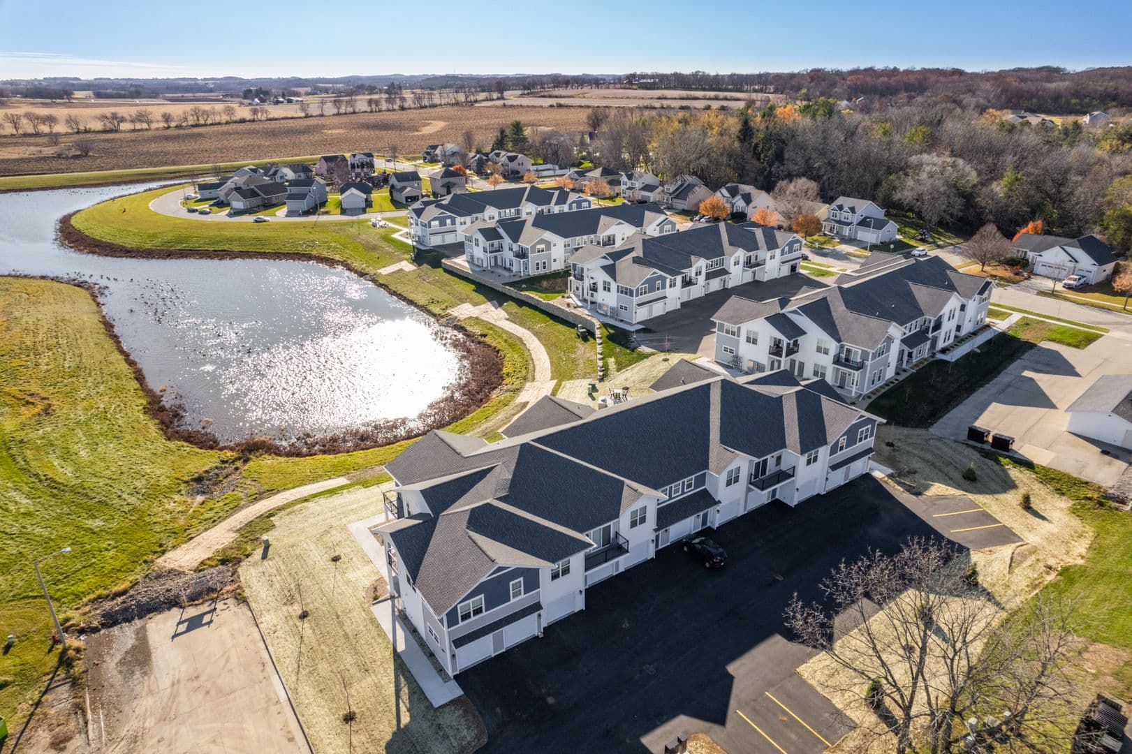 Deerfield Apartment: 604 Autumn Wood Parkway