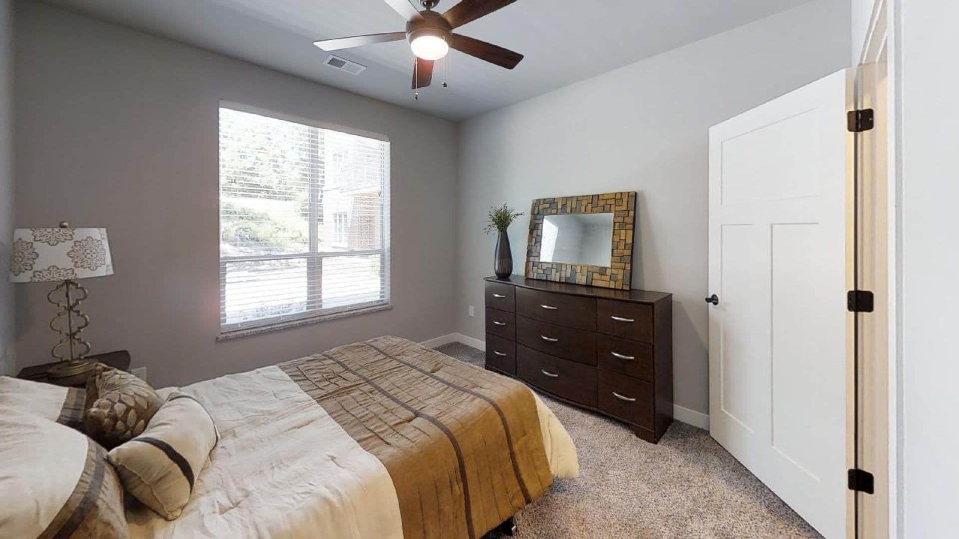 Oregon Apartment: 134 Jefferson St