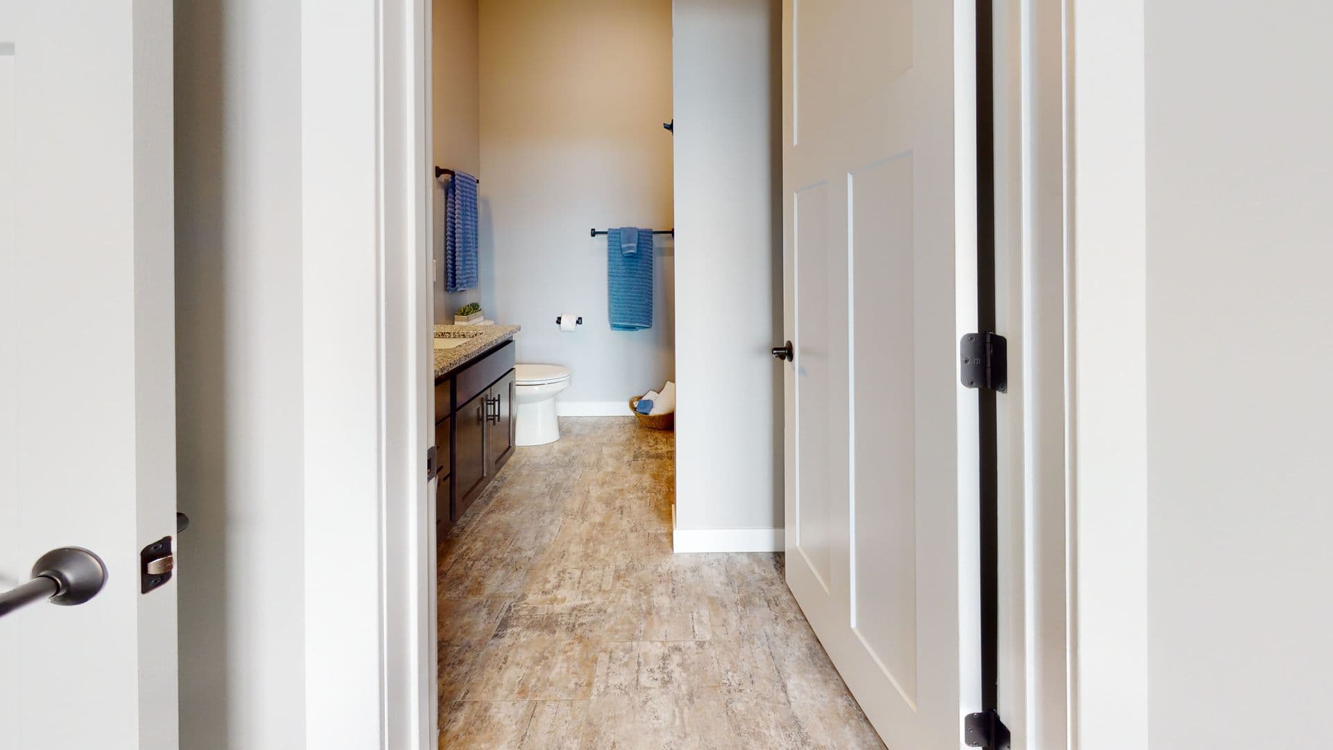 Deerfield Apartment: 604 Autumn Wood Parkway