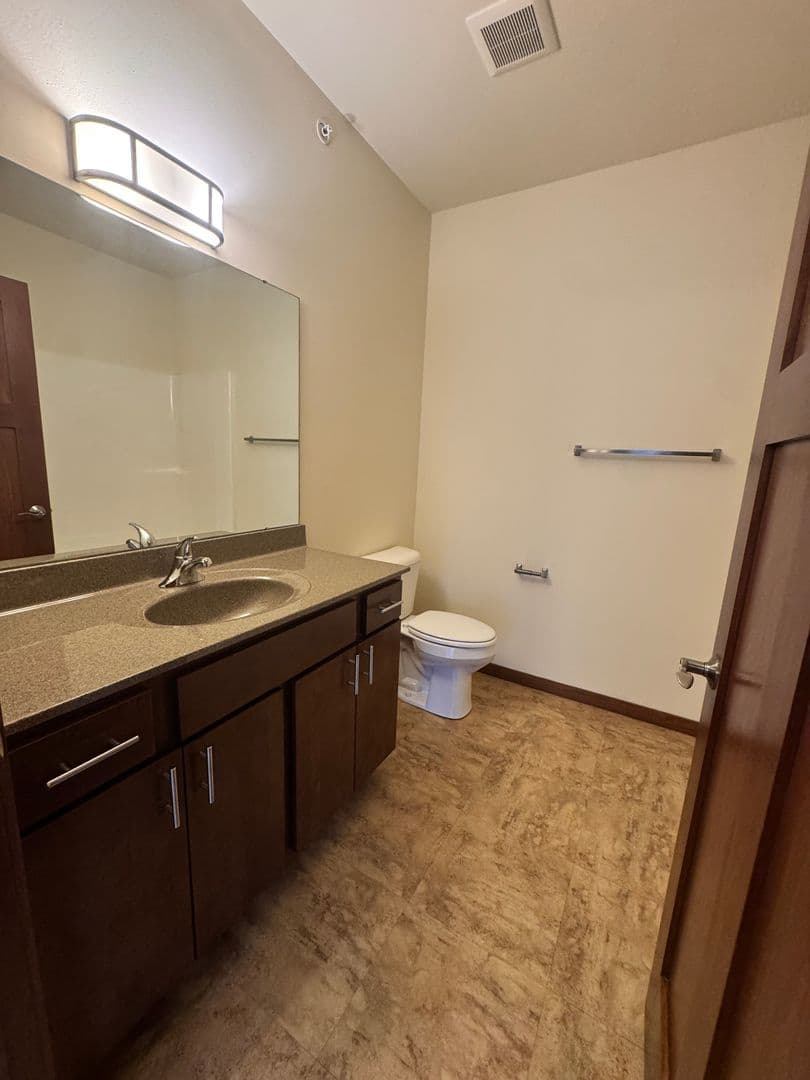 McFarland Apartment: 4908 Terminal Drive