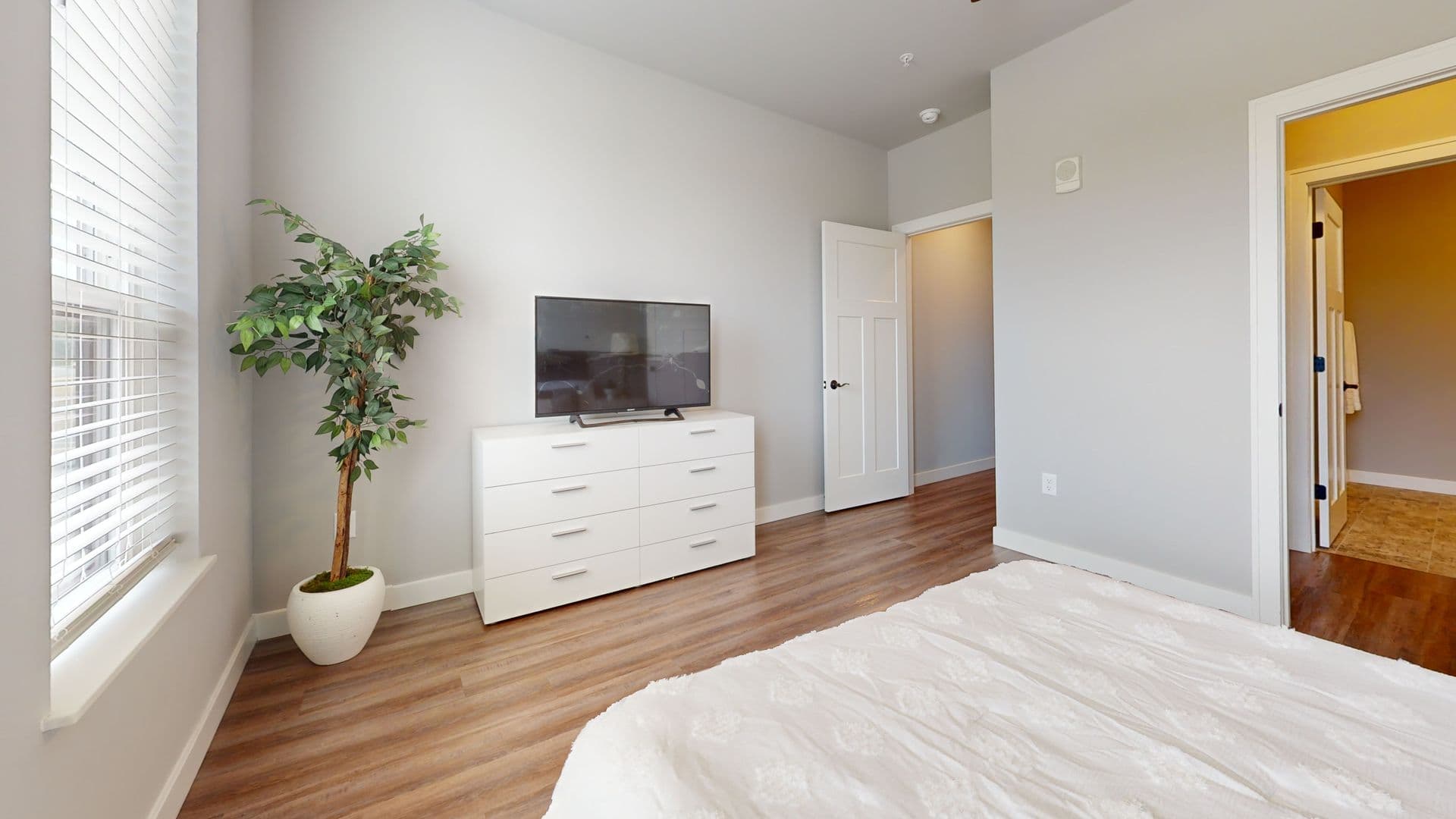 Stoughton Apartment: 1680 Nygaard Street