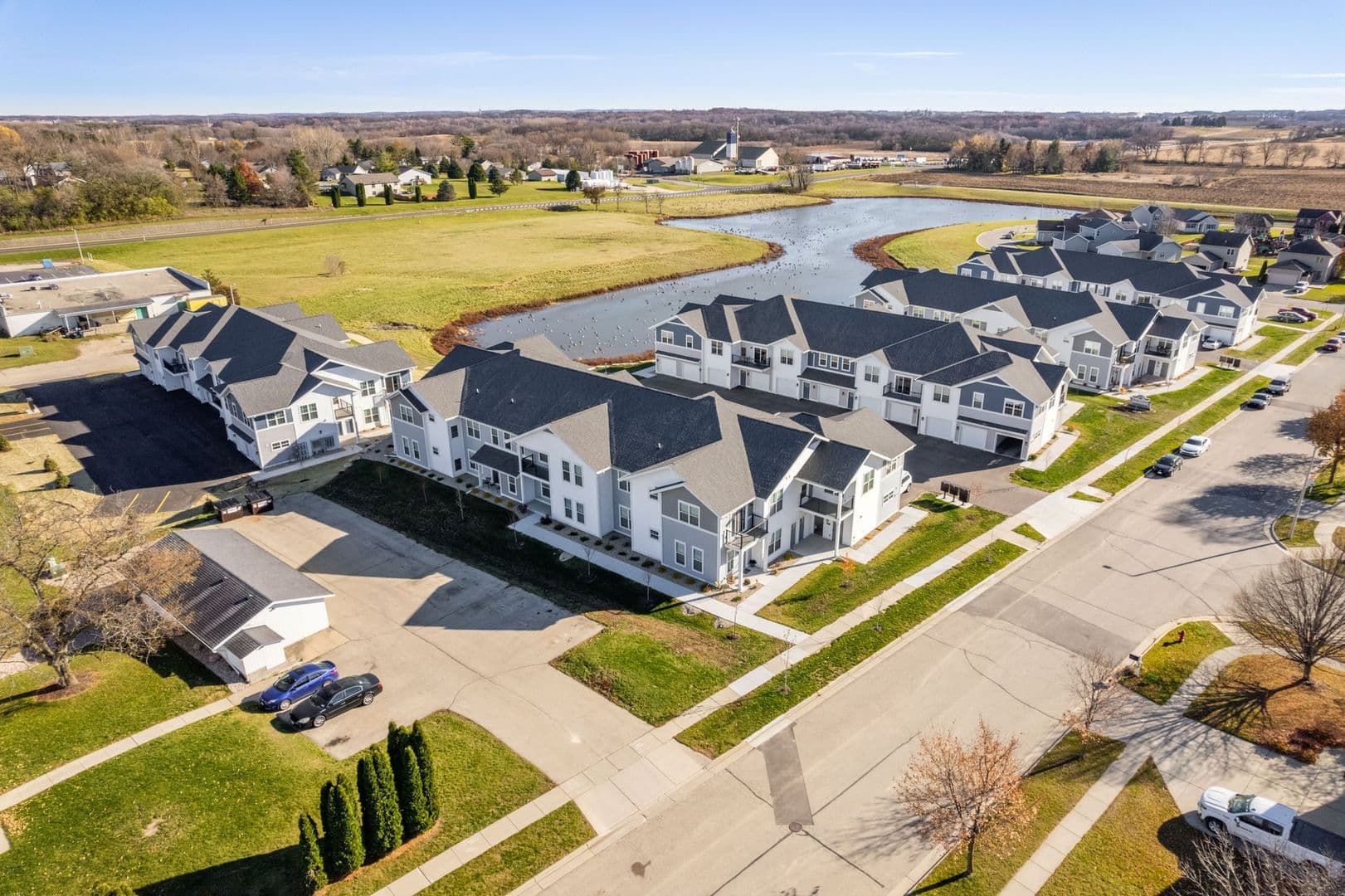 Deerfield Apartment: 605 Plaza Street