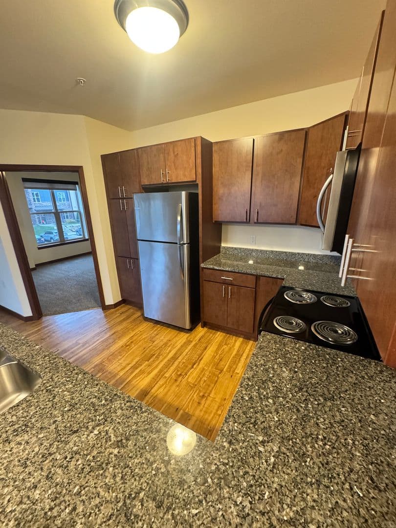 McFarland Apartment: 4604 Siggelkow Rd.