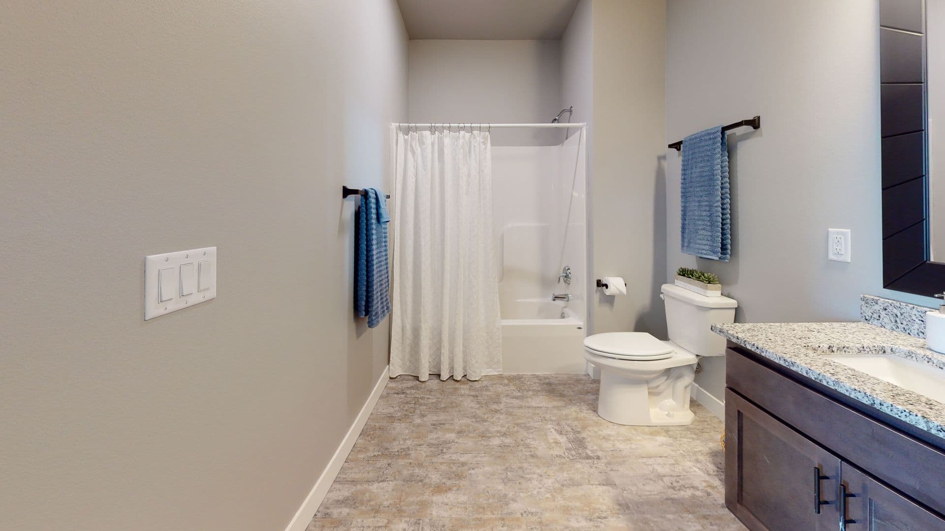 Deerfield Apartment: 610 Autumn Wood Parkway