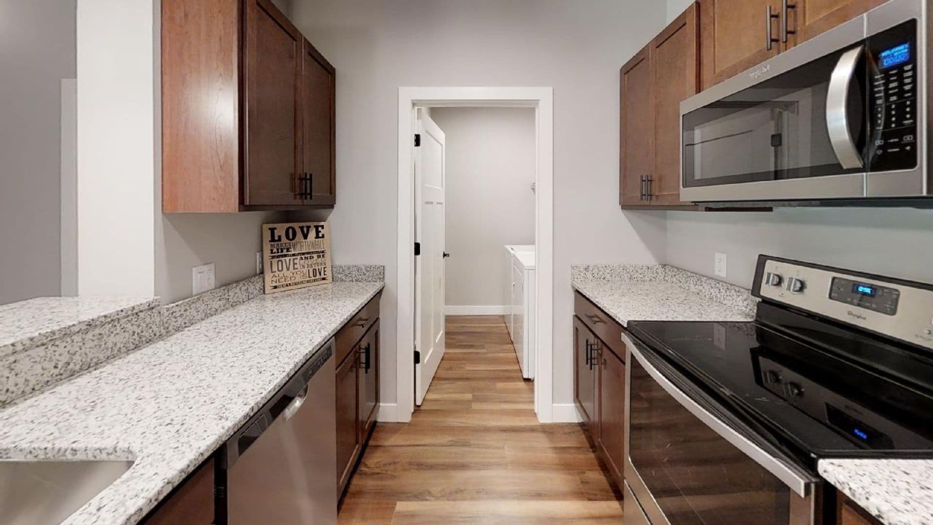 Oregon Apartment: 134 Jefferson St