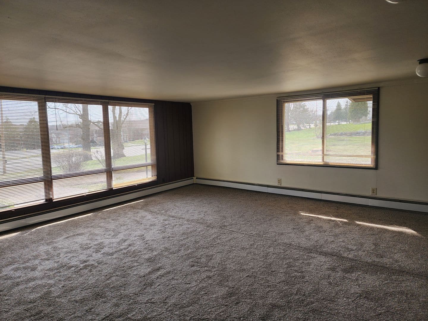 Madison Apartment: 6404 Cottage Grove Road